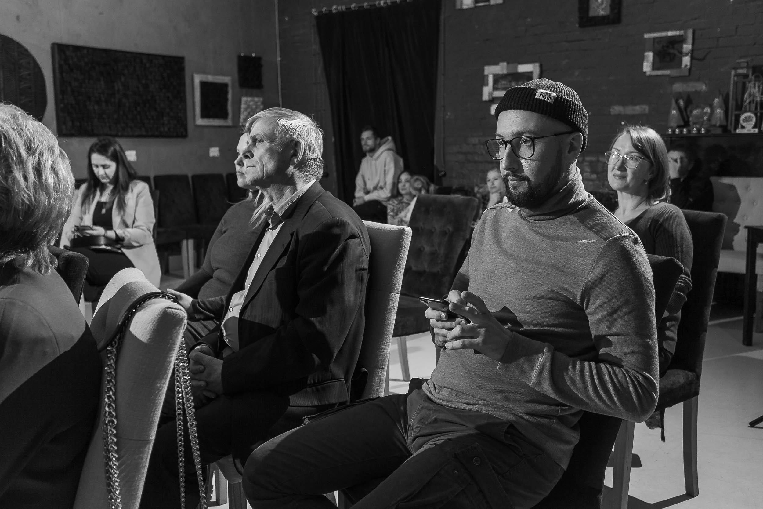 Фоторепортаж проекта «Остаться нельзя уехать». Встреча № 1