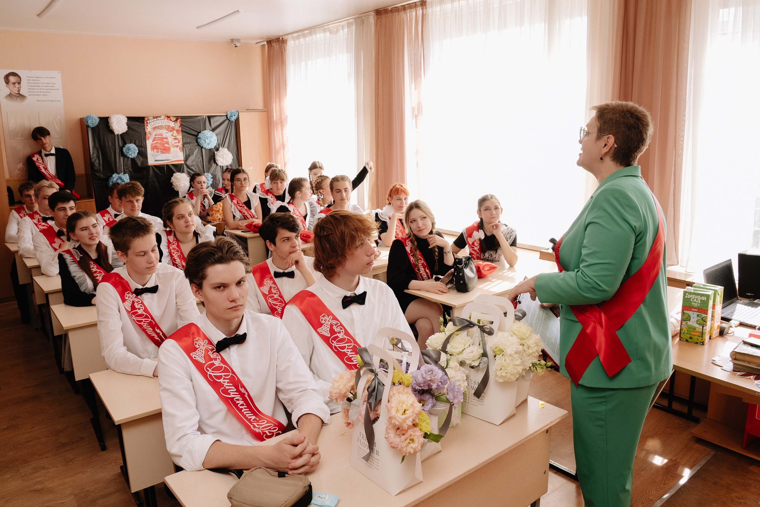 11 класс 40 школа. Выпускные альбомы Натальи Бутко: Новороссийск, Анапа, Геленджик