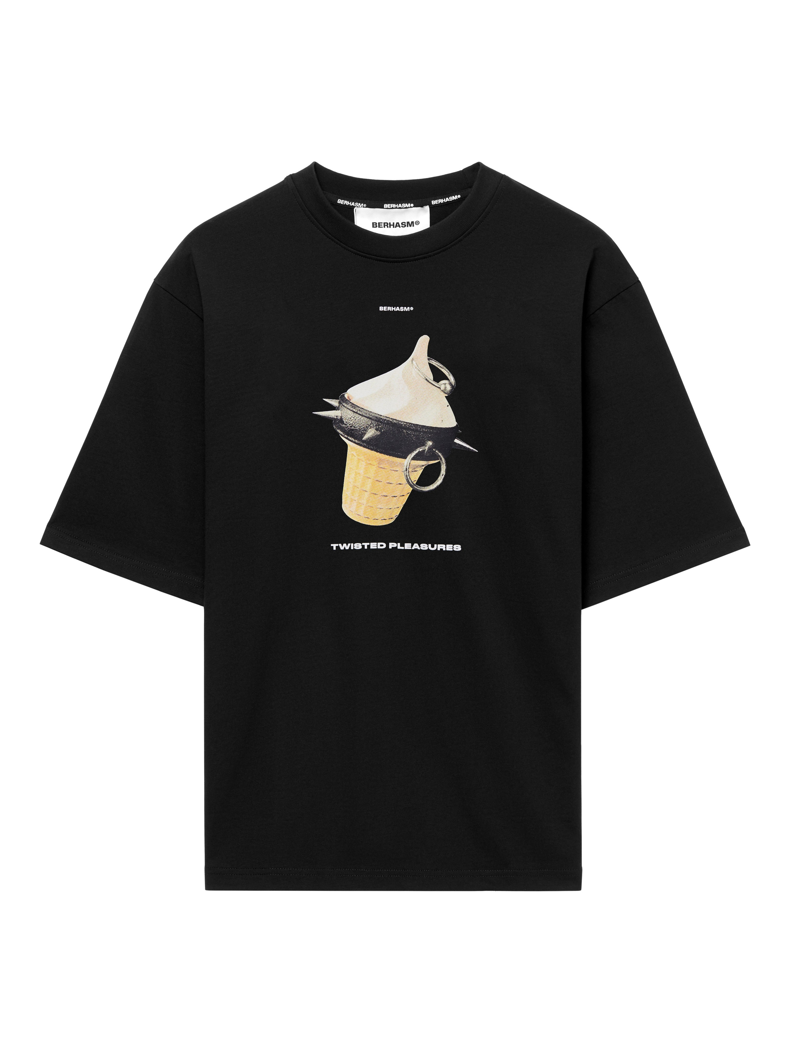 Одежда Berhasm на прозрачном манекене и в раскладку. Олег Дмитриев