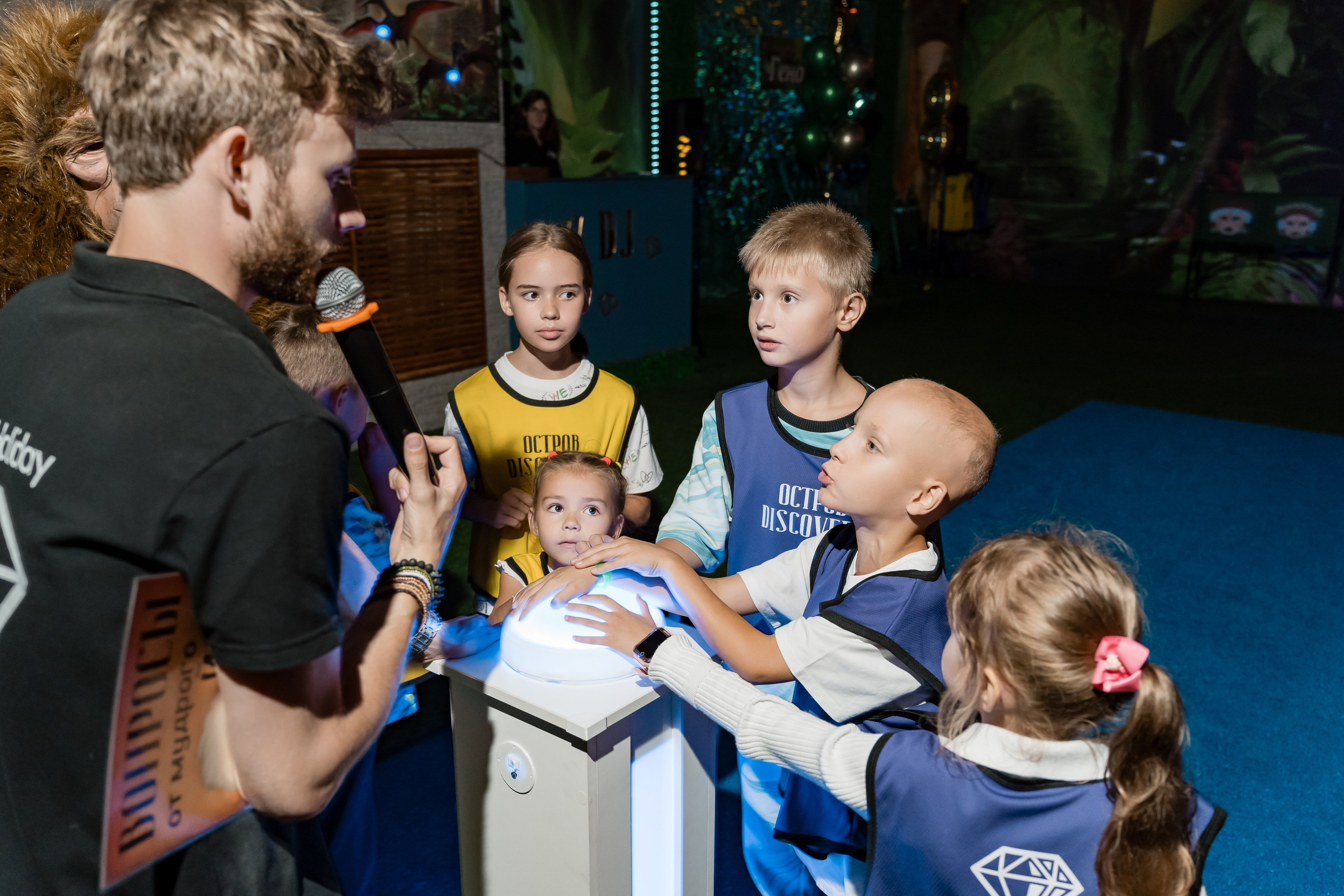 С Днем Рождения, Гена! Остров Discovery