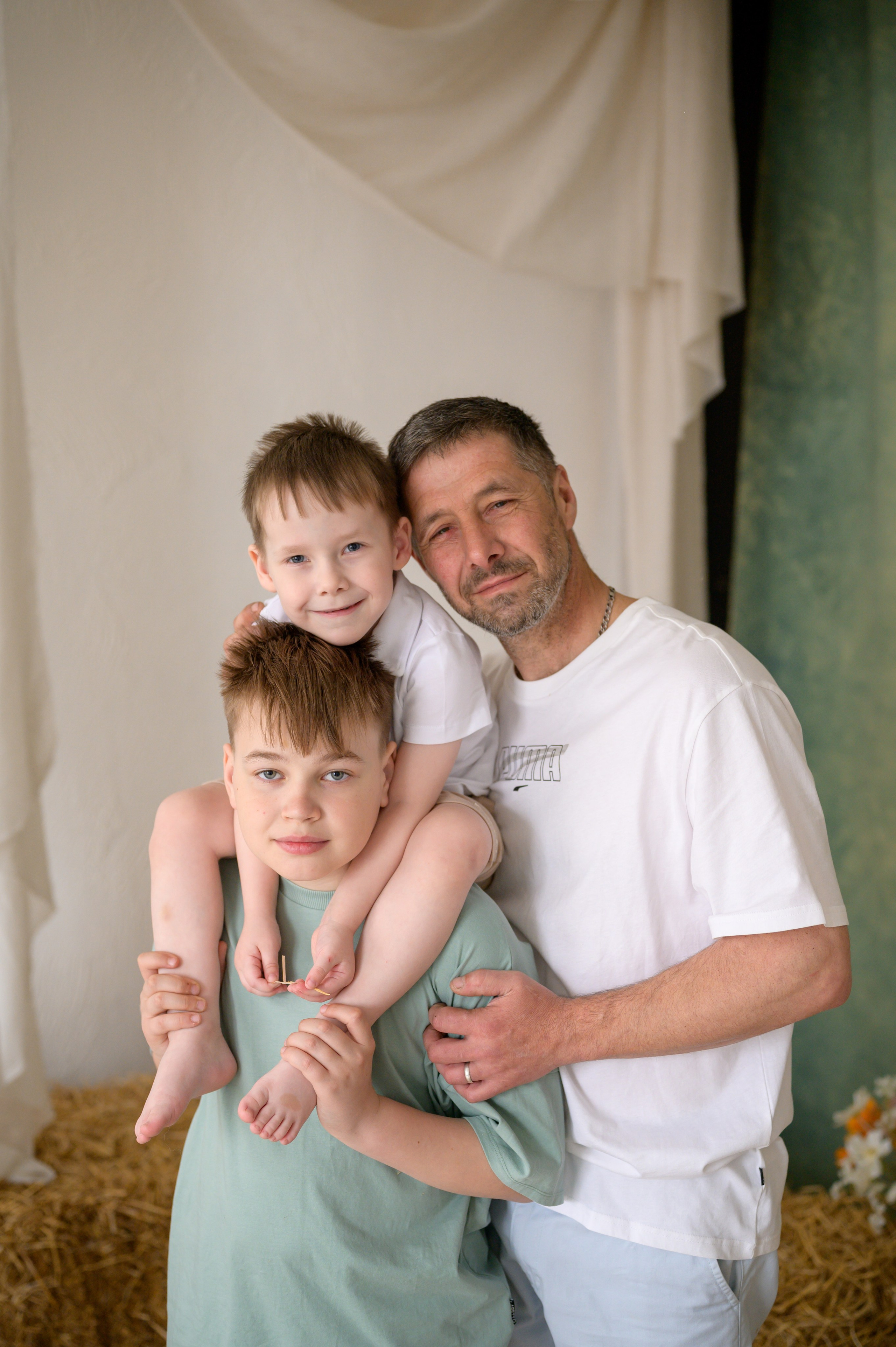 Фотостудия «Рояль» зал «Графика». Фотограф новорожденных, семейный детский в Тюмени Татьяна Морозова