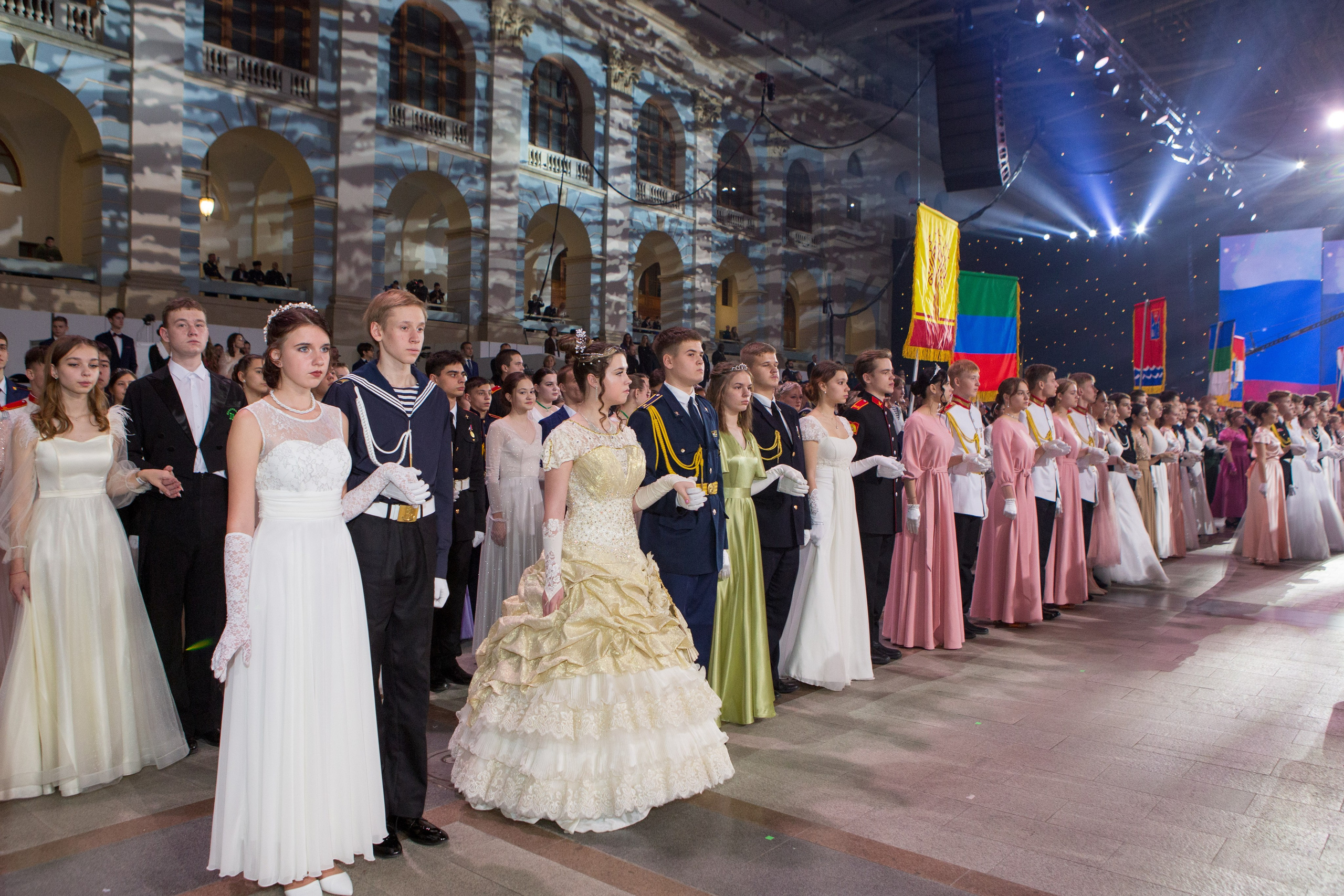 VIII «Международный Кремлёвский Благотворительный Кадетский Бал». Рекламный, предметный, репортажный, семейный фотограф и художник в Москве