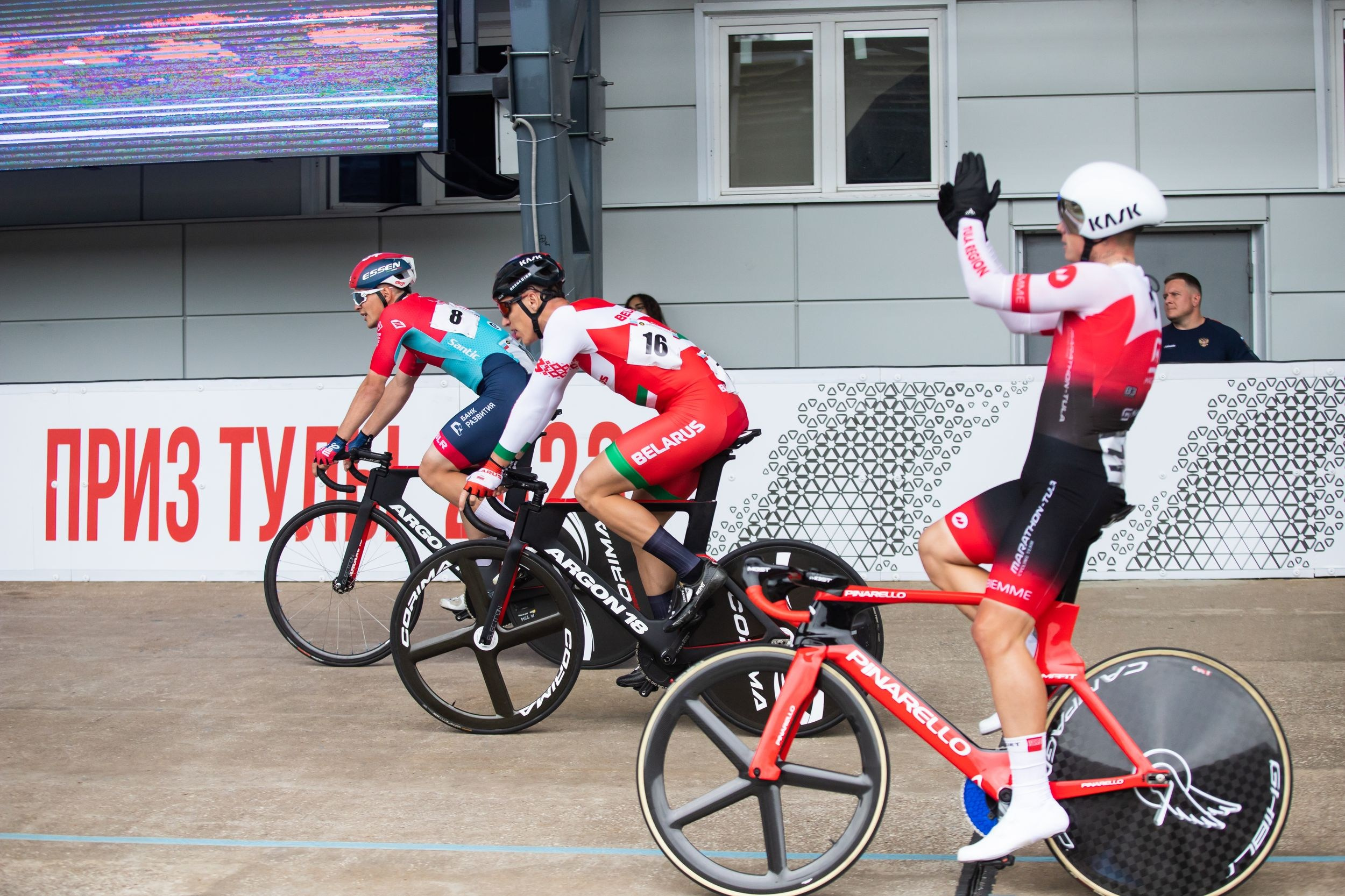 Соревнования по велоспорту «Большой приз Тулы» (19 мая 2023). Репортажный фотограф Алексей Пирязев