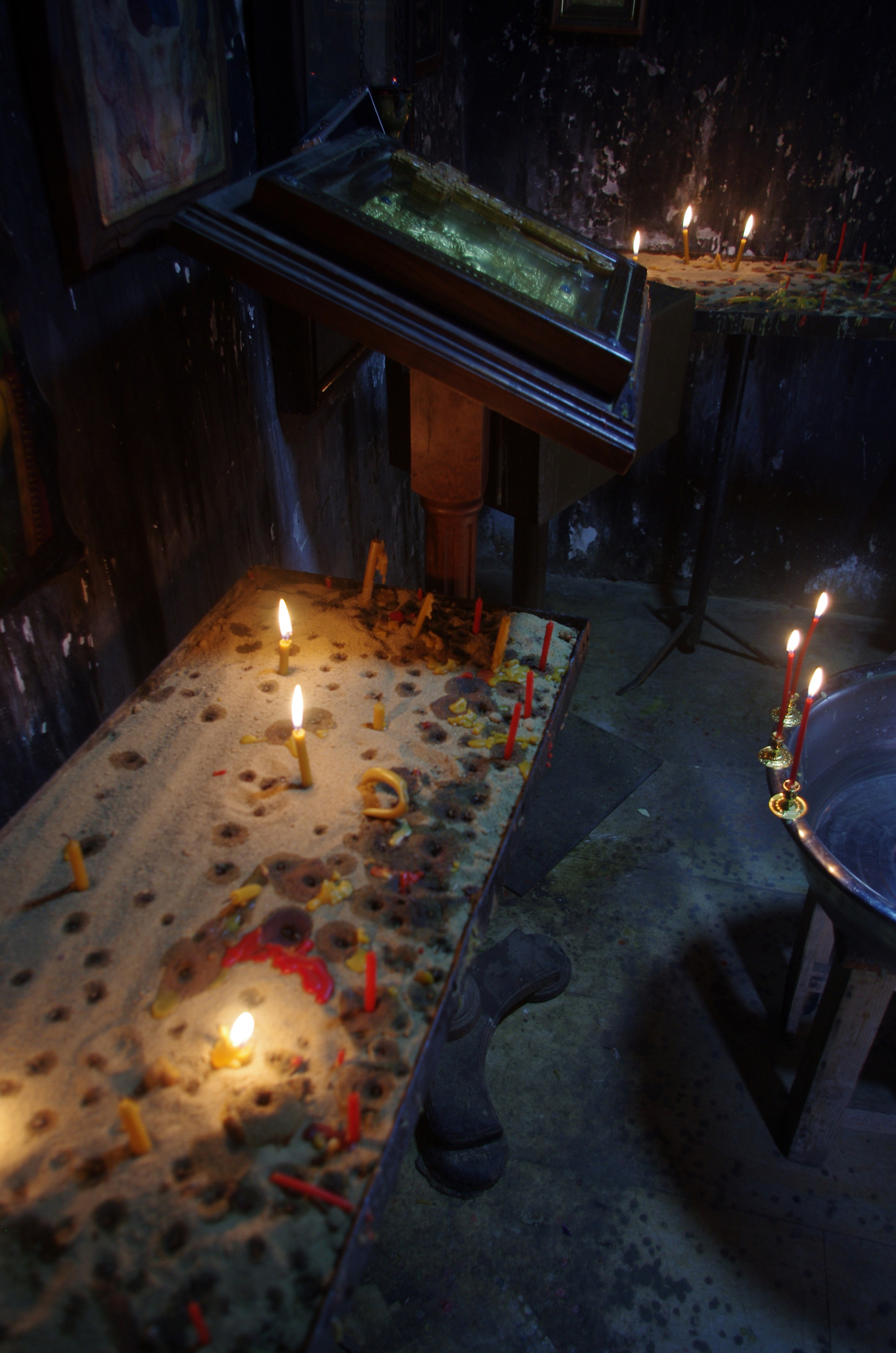 Крещение в Церкви Святого Георгия в Гогни. Портретный фотограф Денис Милютин