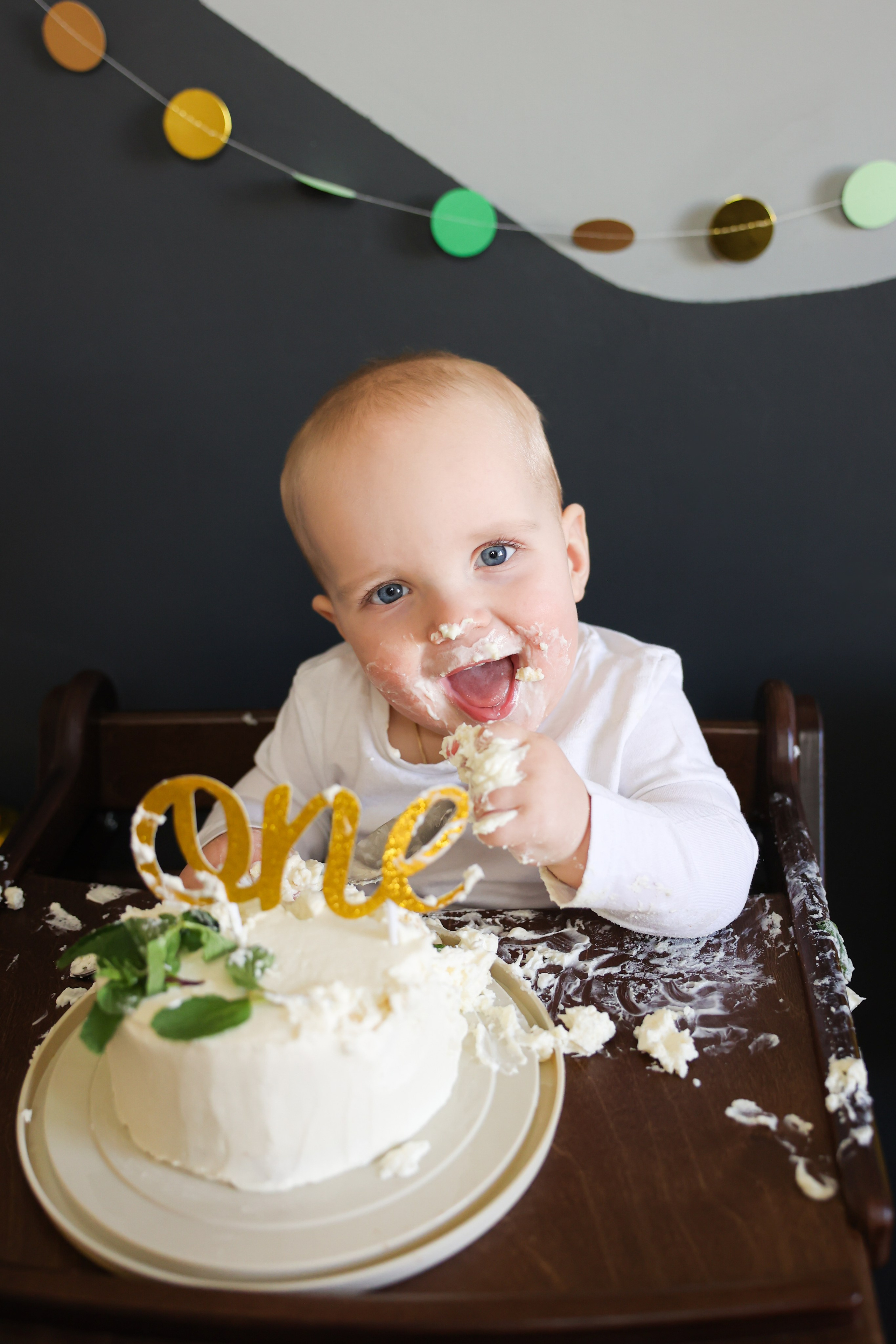 Ванечка и краш-торт. Оксана Ромашкина- семейный и ньюборн фотограф из Москвы