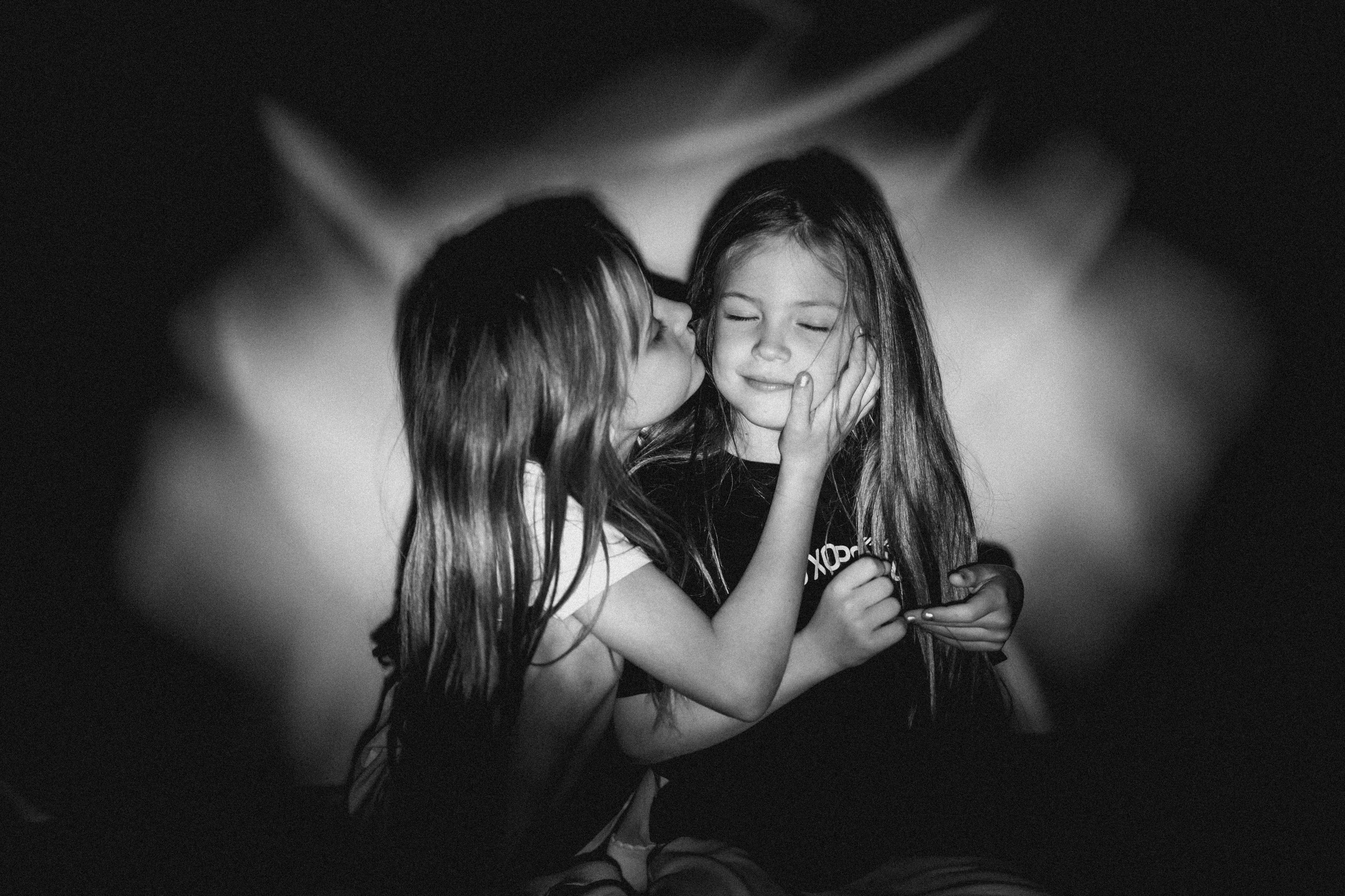 Малышки Нина и Аврора. Фотограф Наталья Гончарова. Снимаю живые портреты в Алматы