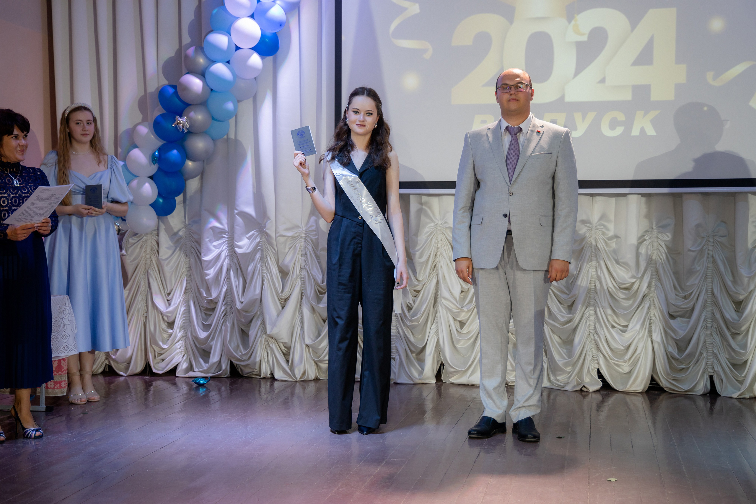 Школьный выпускной 2024 год в Соколе (Минск). Свадебный фотограф в Минске/Беларуси Сергей Спиридонов