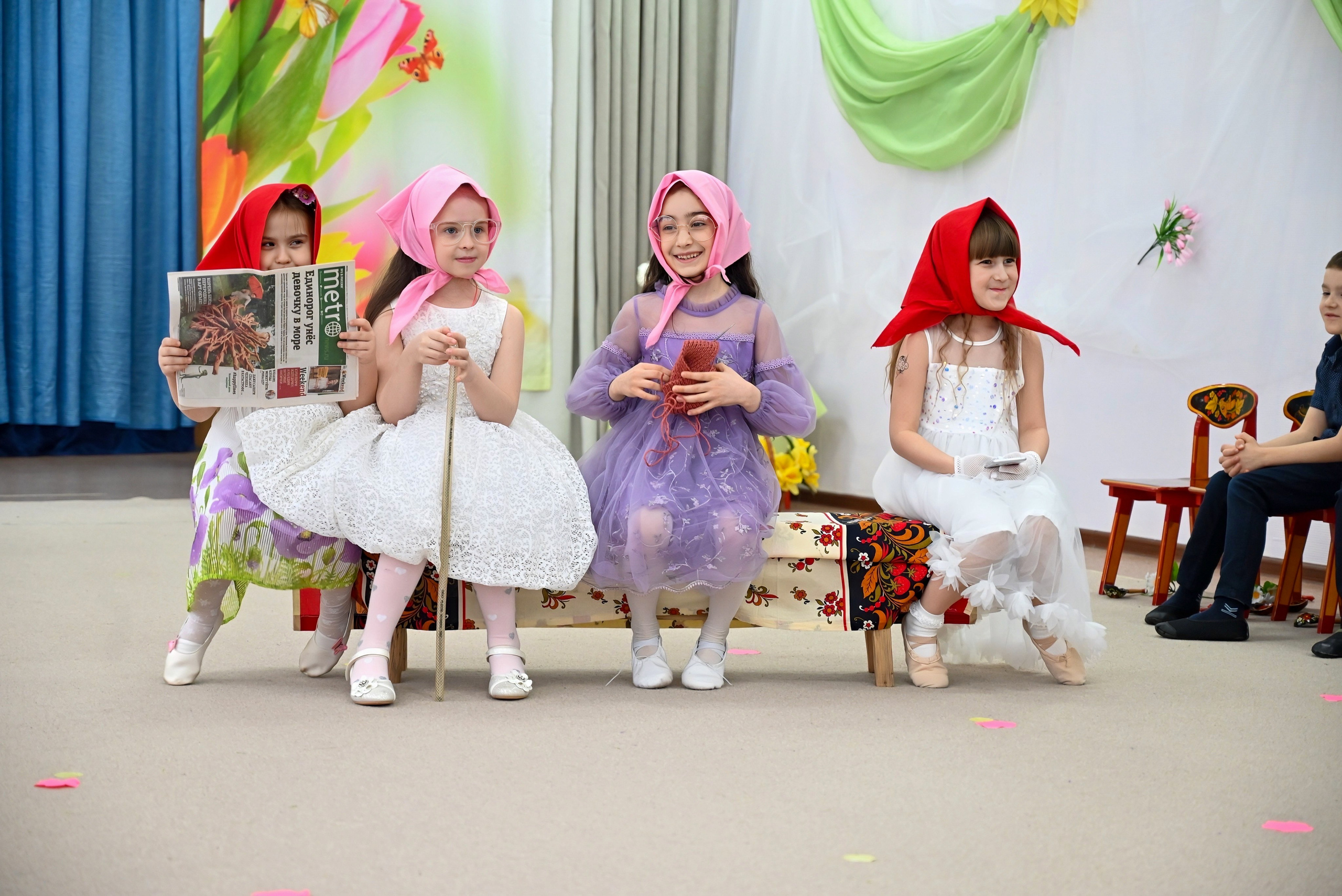 Праздник в группе Цветик семицветик. Семейный и детский фотограф Москва