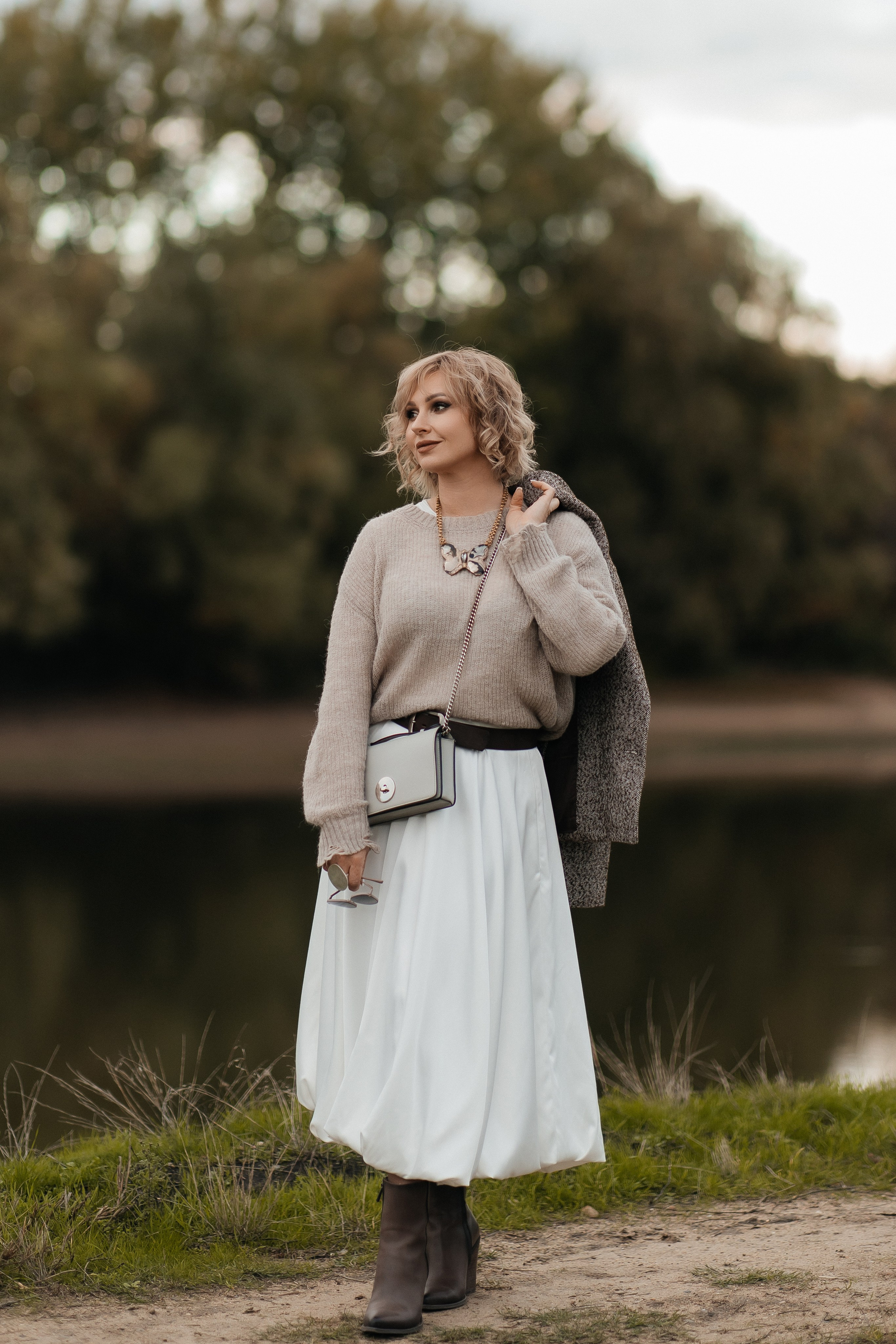 Маша и осень