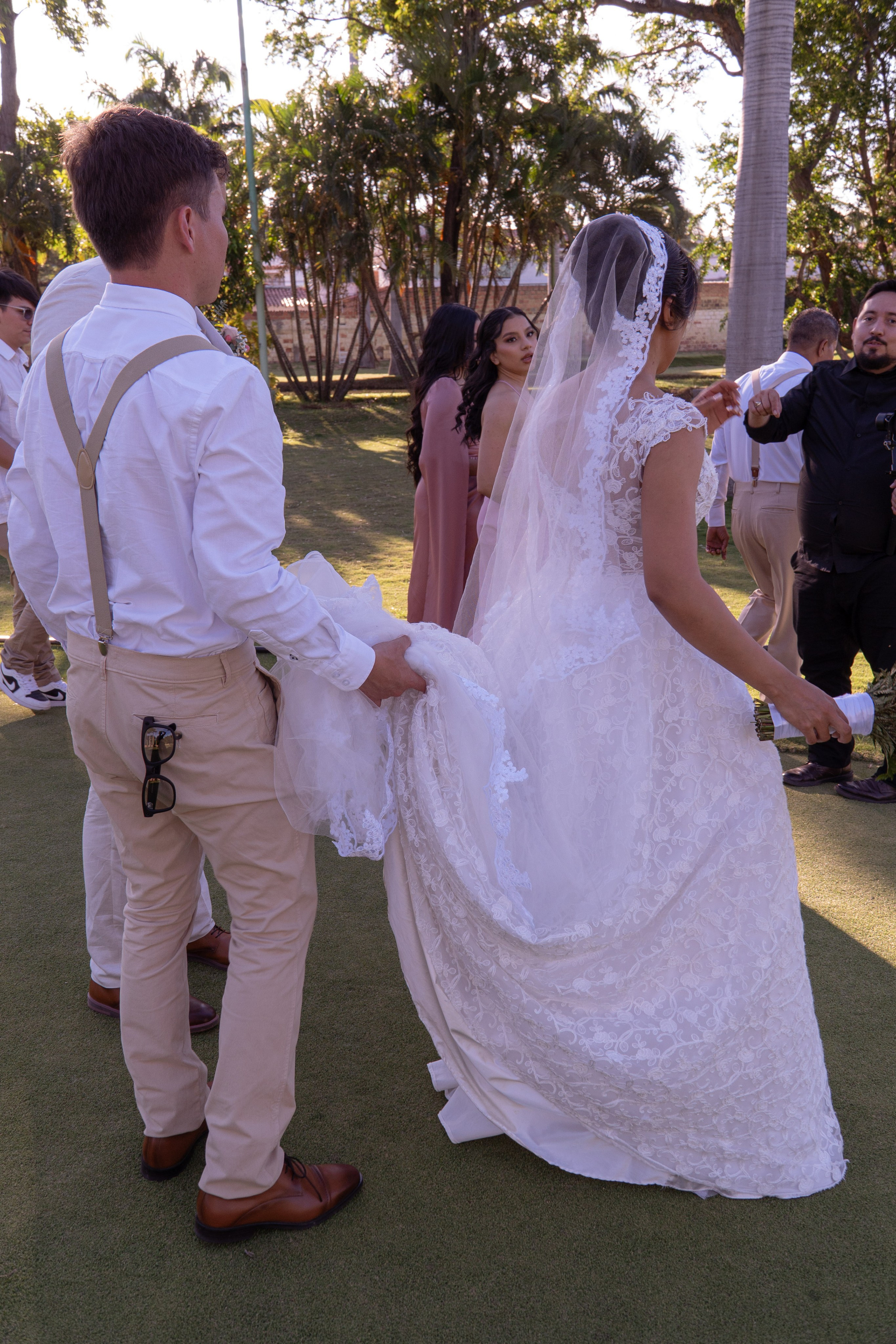 Carola & Gerson. Wedding Photographer in Barcelona and Medellin