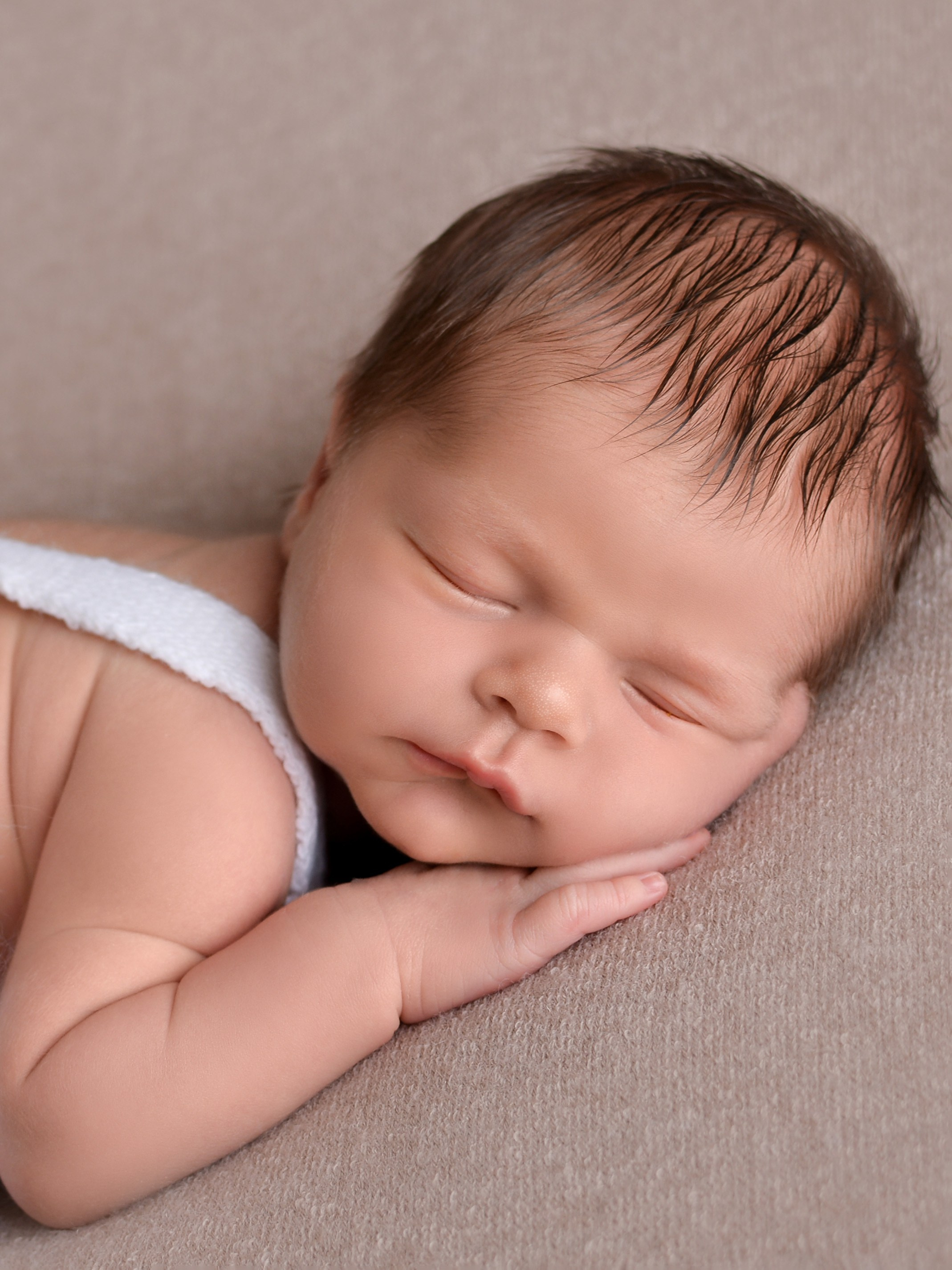 Съемка ньюборн дома в Краснодаре. Фотограф новорожденных Краснодар Малышенко Надежда