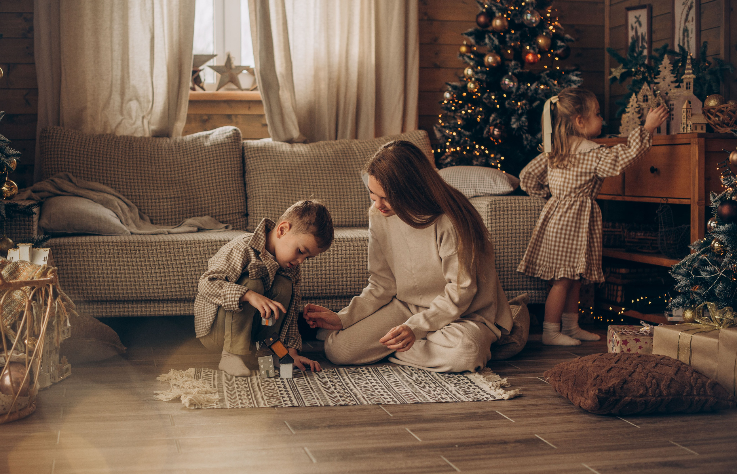 Семейная новогодняя фотосессия в студии. Семейный фотограф в Домодедово и Москве Елена Пичугина