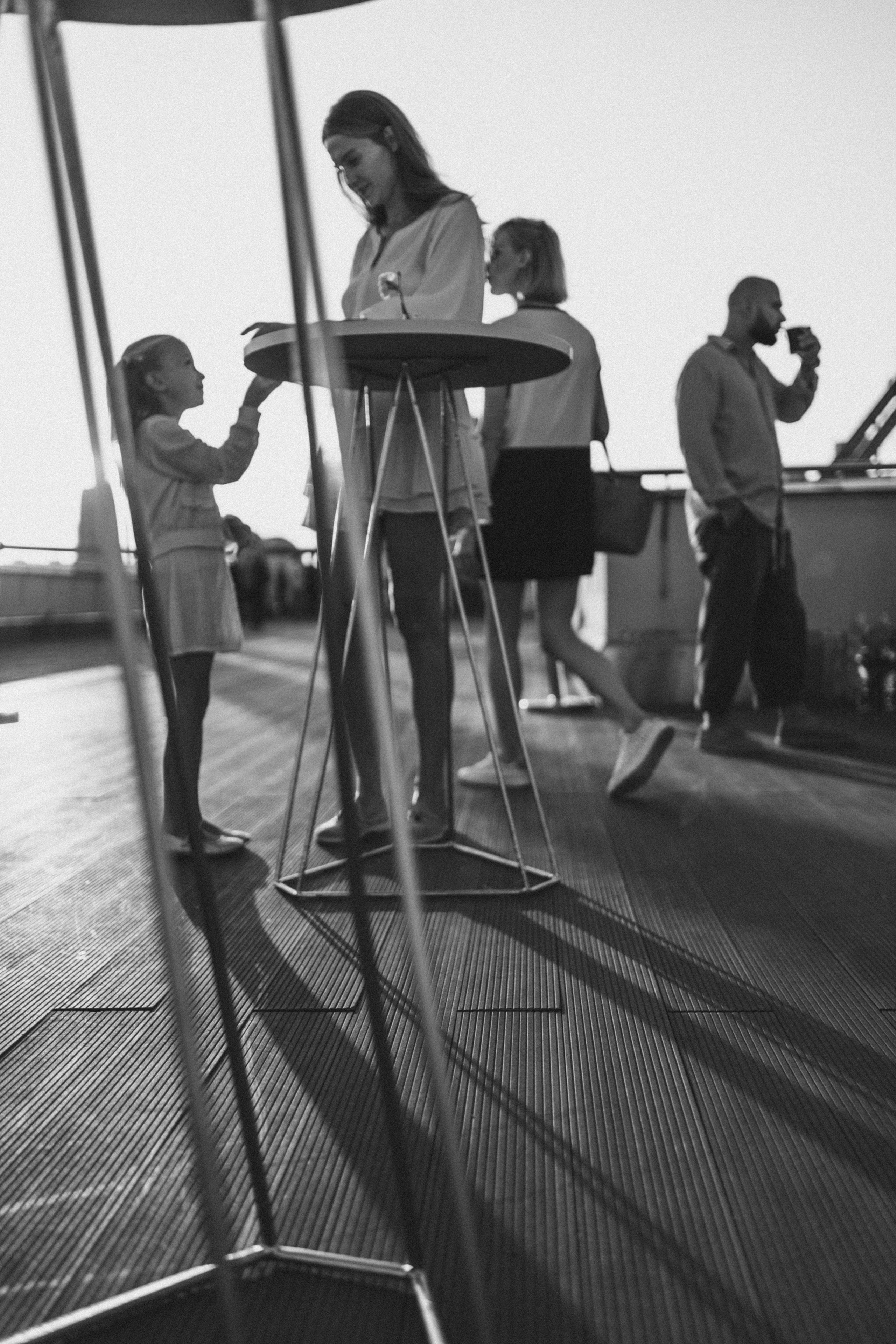 Выставка на крыше Парка Горького. Семейный и детский фотограф и видеограф в Москве, Серпухове и Тарусе Валерия Сорокина