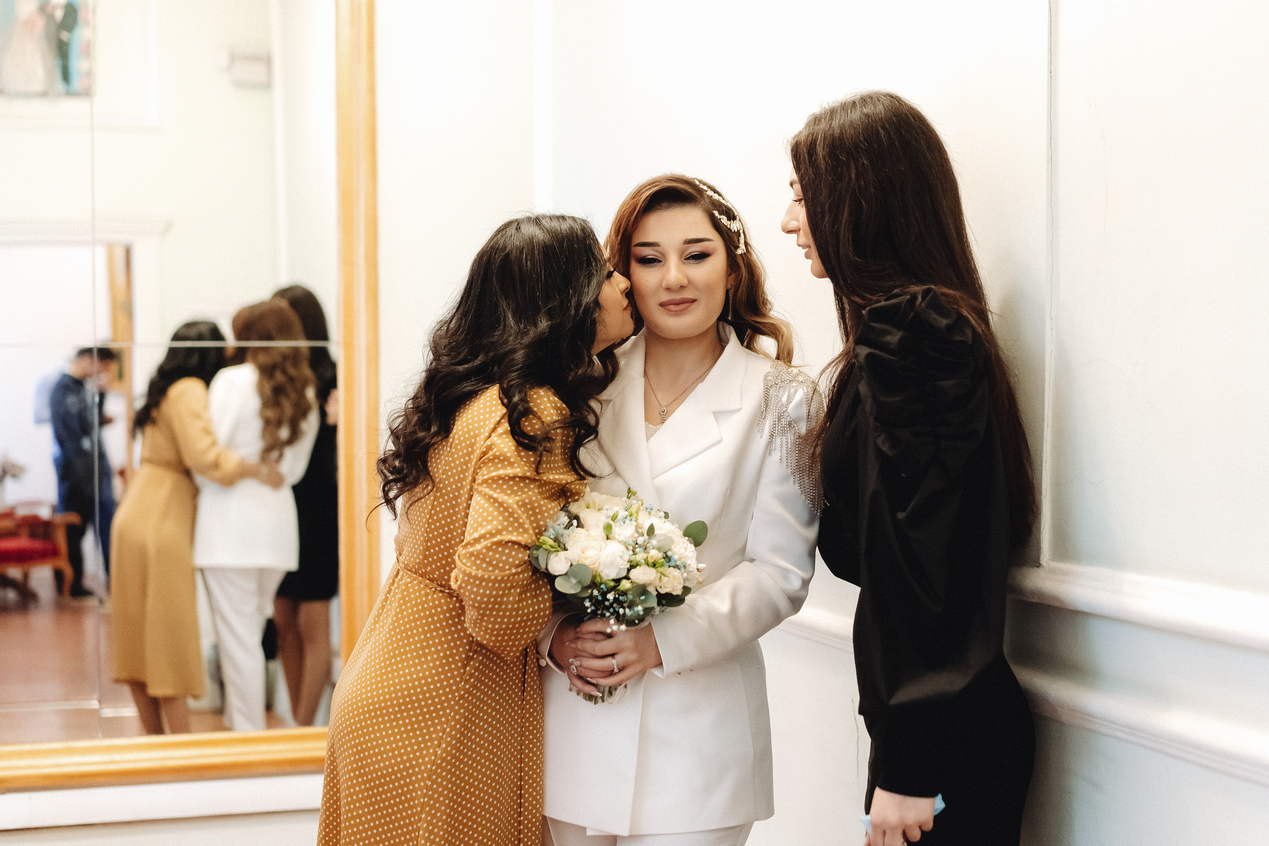 Свадебная фотосъемка и лавстори. Семейный и контент фотограф в Красноярске Власова Екатерина