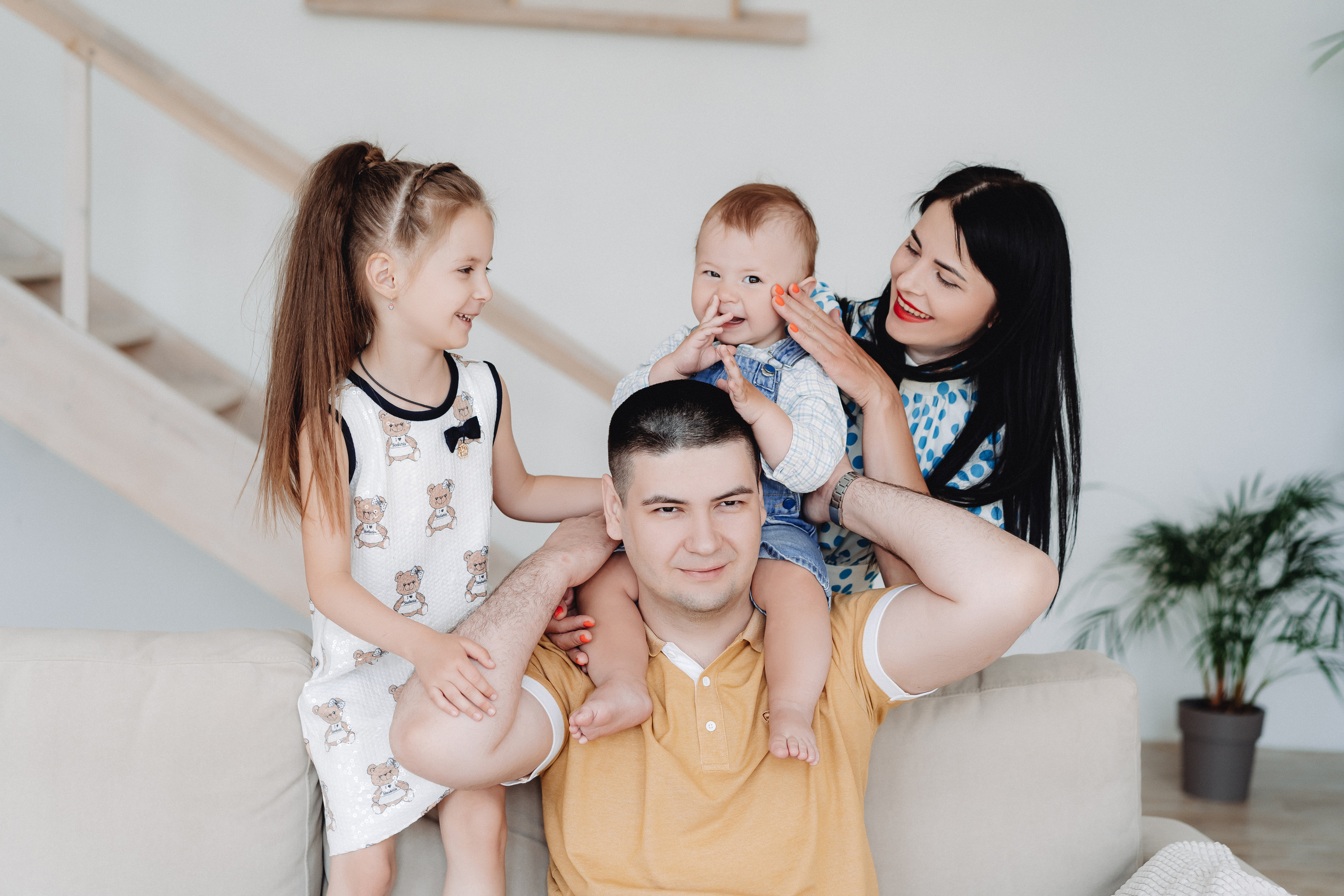 В студии и дома. Семейный и контент фотограф в Красноярске Власова Екатерина