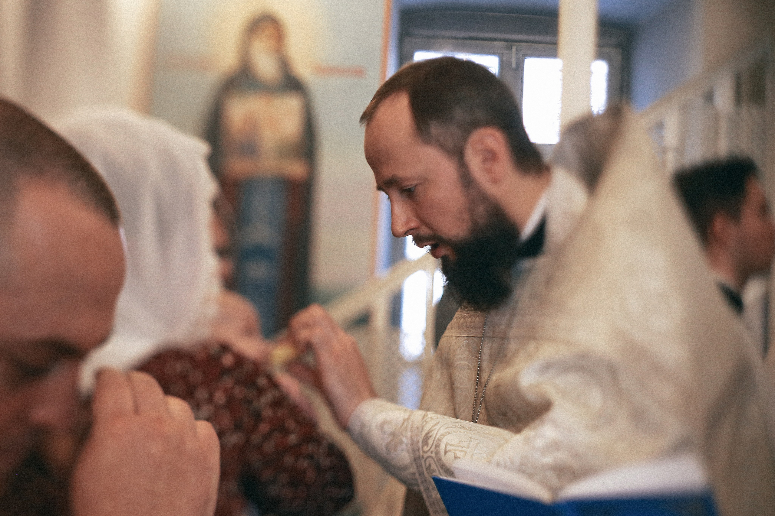 Крещение Софии. Храм Корсунской Иконы Божией Матери. Антонина Морозова, профессиональный семейный фотограф видеограф