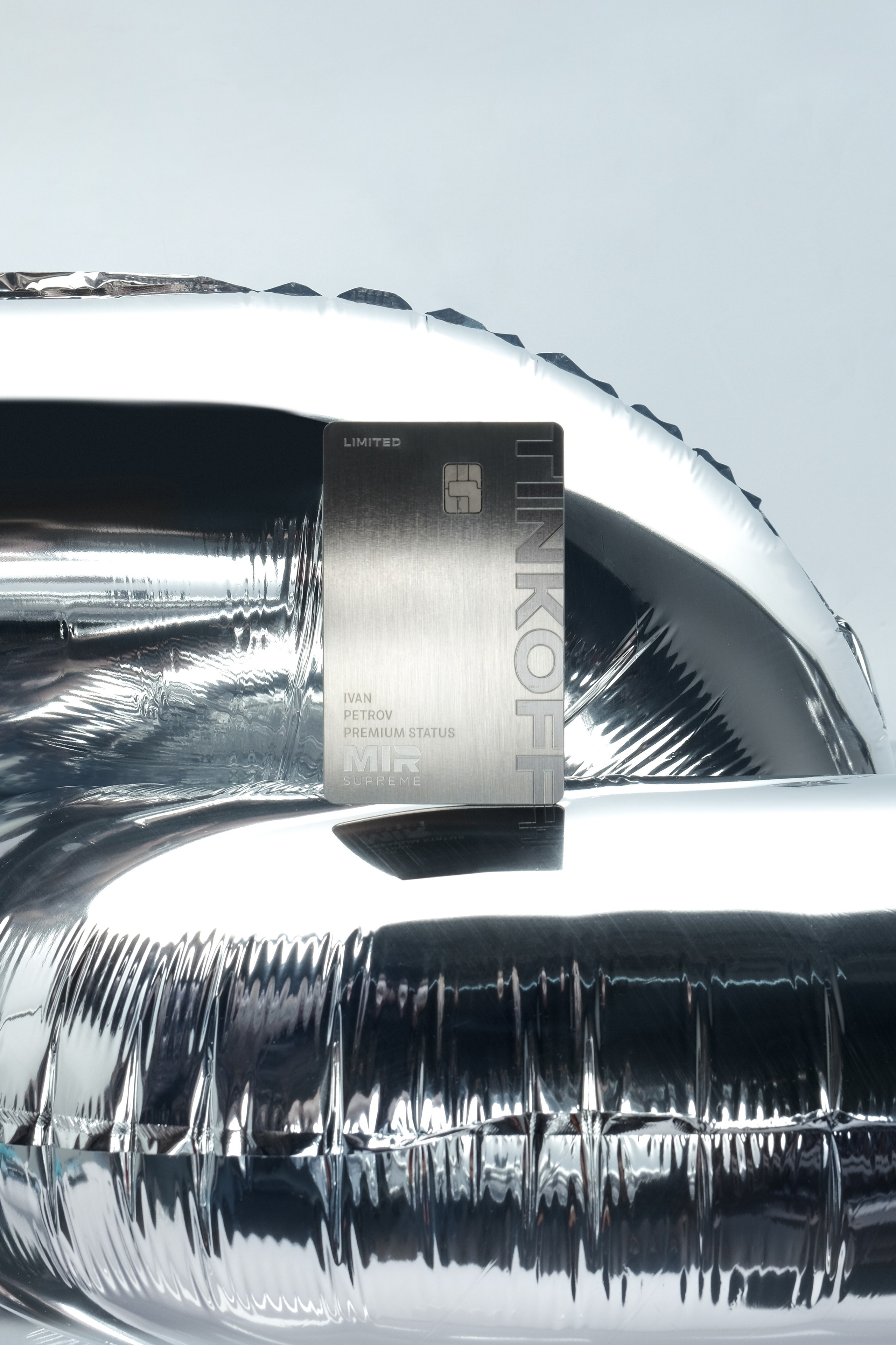 Tinkoff. Креативный продюсер / сет—дизайнер