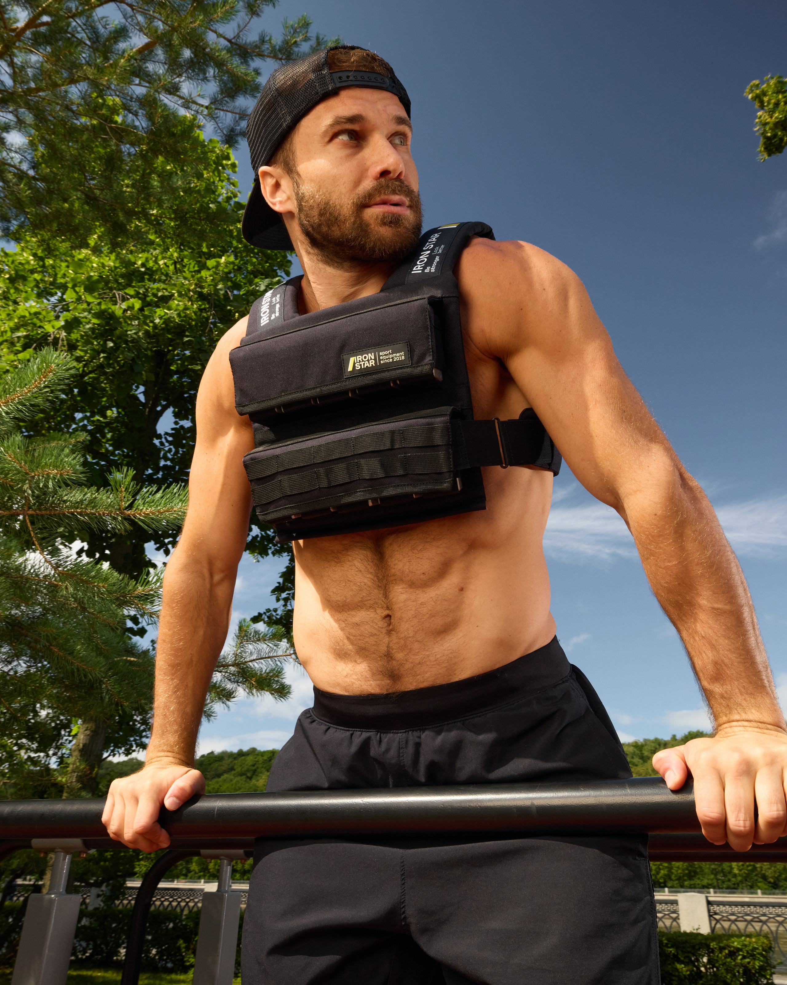 Iron Star. Святослав Лебедев | Рекламный фотограф — Коммерческая съемка, Арт-дирекшн, AI-интеграция