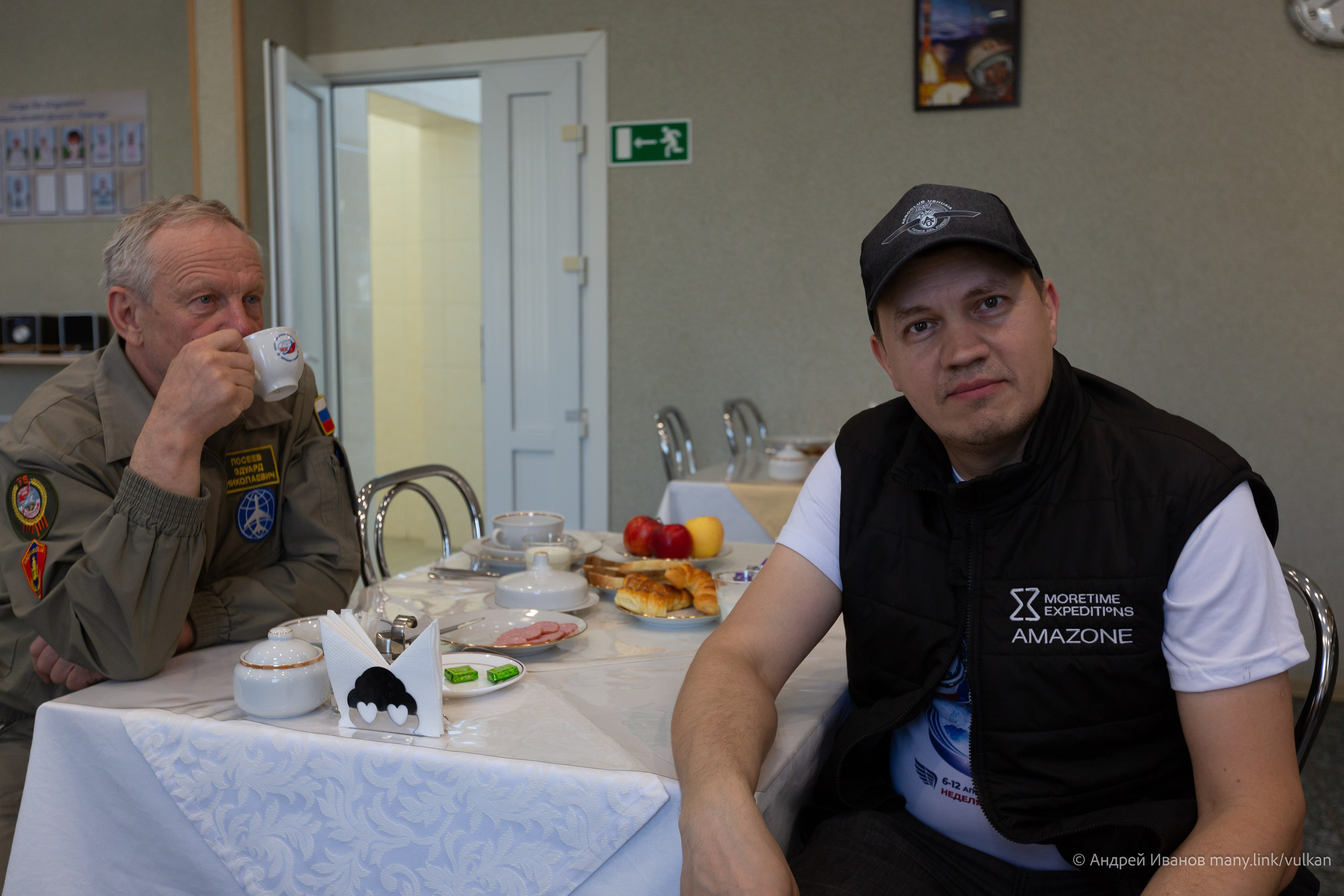 Перелёт на Байконур в 2026 г на самолётах АОН. Фотоальбом показывающий увлекательный мир авиации и мир медведей Андрея Иванова