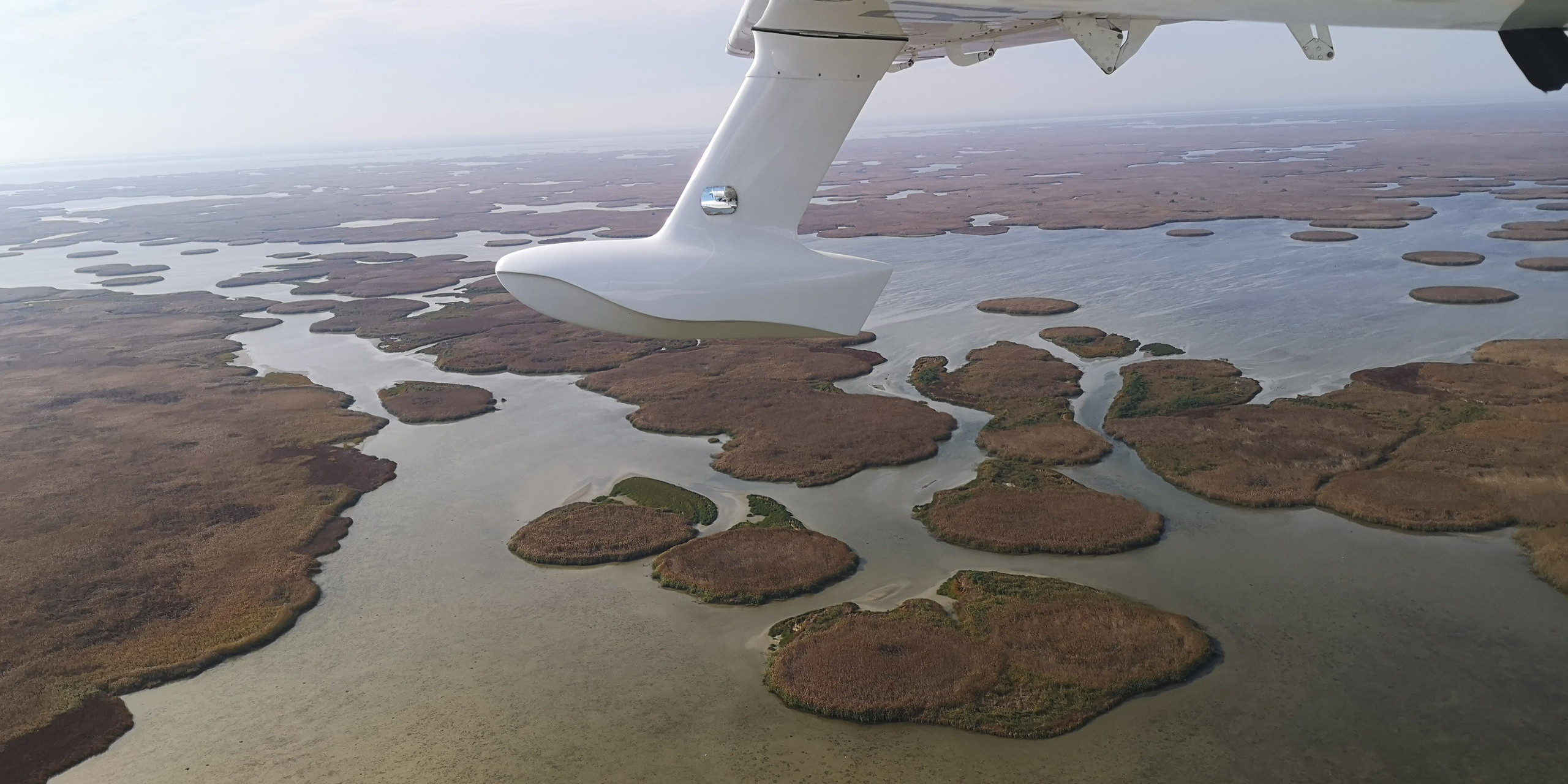 Каспийское море (наука на Ла-8) (2021 г.). Фотоальбом показывающий увлекательный мир авиации и мир медведей Андрея Иванова
