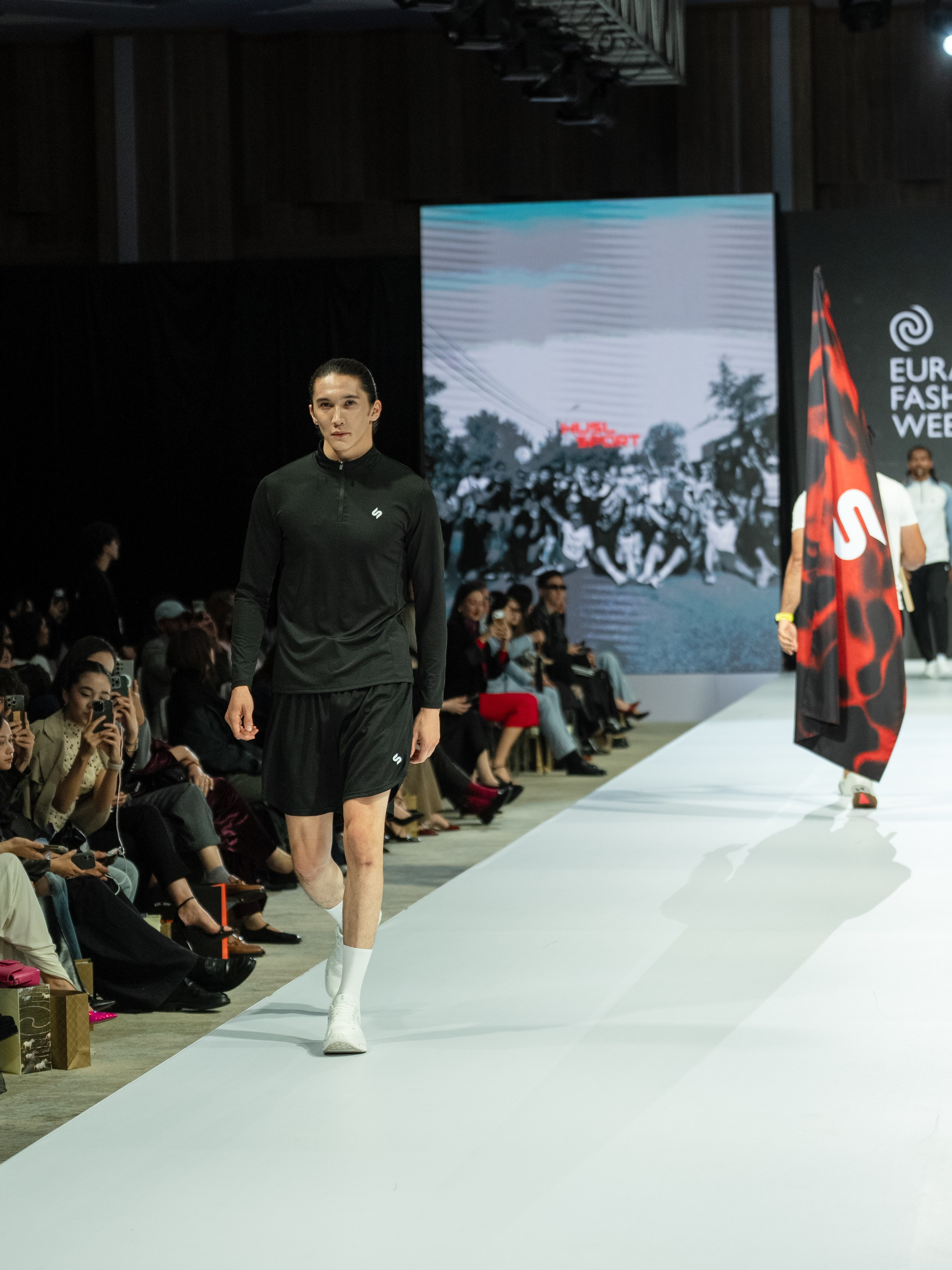 EURASIAN FASHION WEEK Husl Sport. Сайт Алматинского НЮ АРТ, будуар и фэшн фотографа Дениса Карпенко