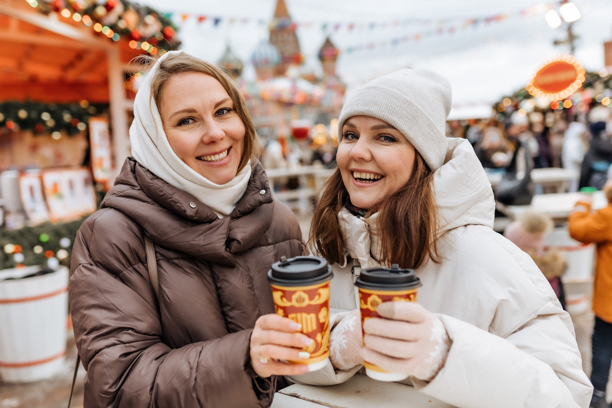 Новогодняя прогулка, ГУМ-ярмарка. Ира и Маша!. Профессиональный фотограф, Москва |Видное Елена Елизарова