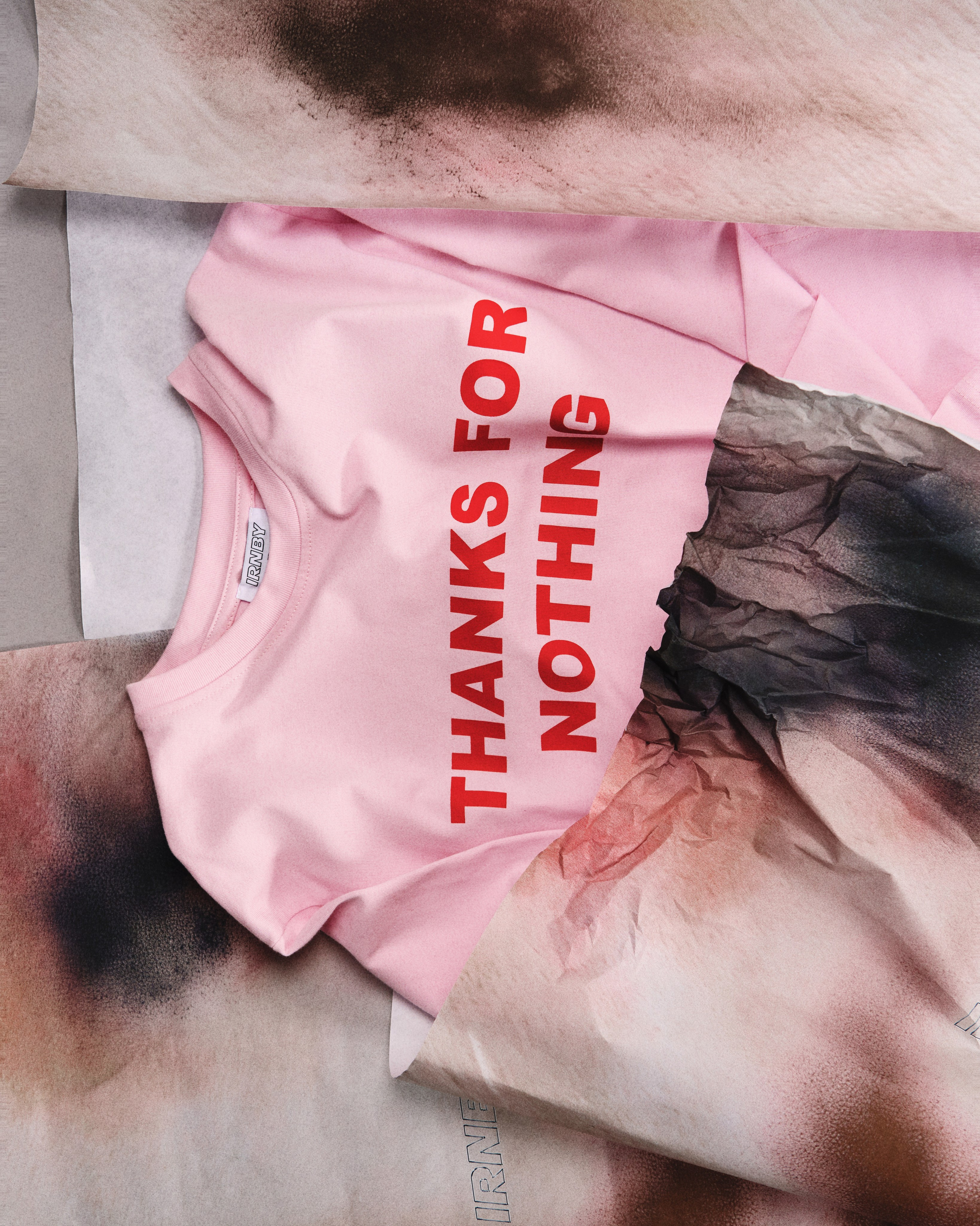 Detailed product retouch. Precise color correction and tone balance. Texture and shape preservation. Clean retouch maintaining the photographer’s style. Light and highlight correction for perfect look. Careful material and surface enhancement. High-quality commercial retouch. Preservation of details and object contours. Minim