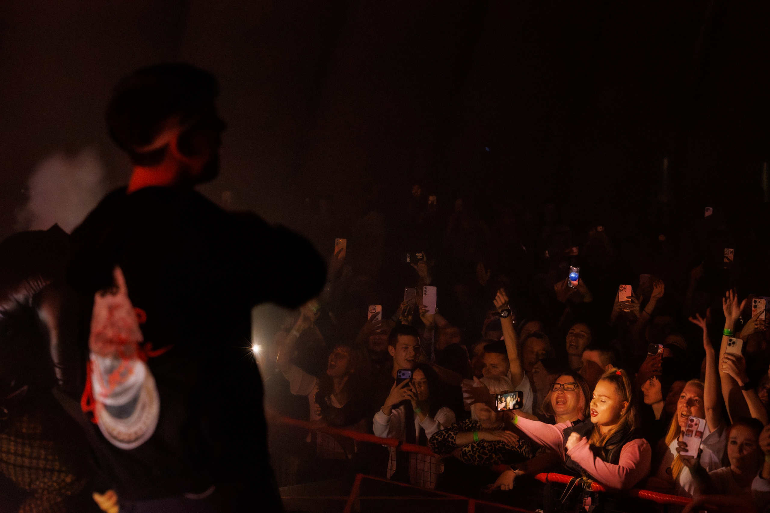 Фотоотчёт и репортаж с концерта группы GAYAZOV$ BROTHER$. Красильников Евгений — профессиональный фотограф в Ростове-на-Дону