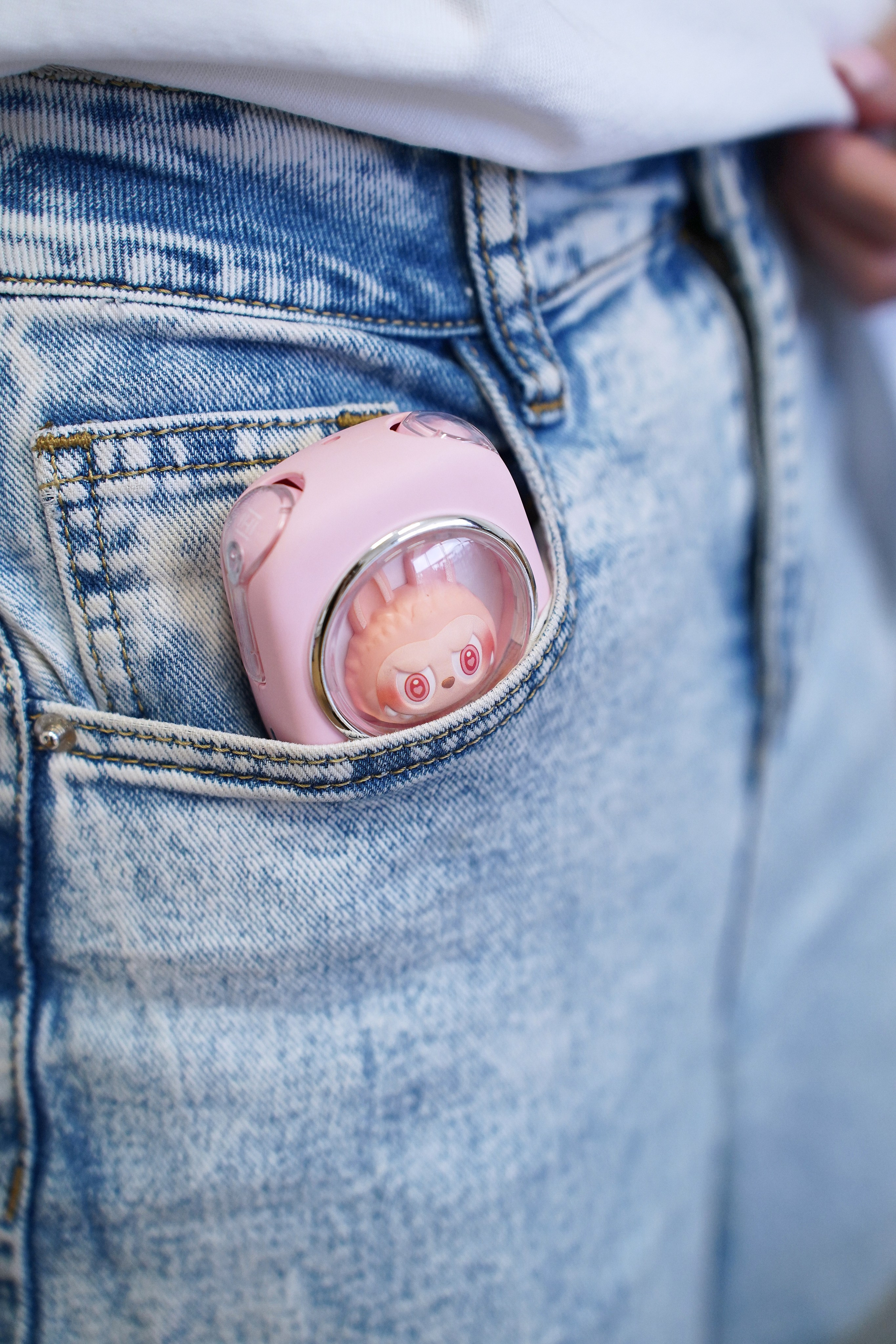 Наушники в интерьере. Фотограф