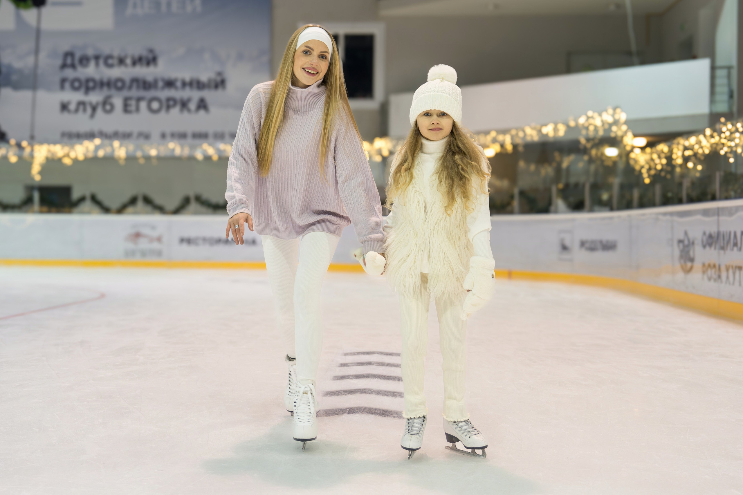 Контент съемка на катке для курорта Роза Хутор. Репортажный фотограф в Красной Поляне и Сочи Павлюченко Екатерина