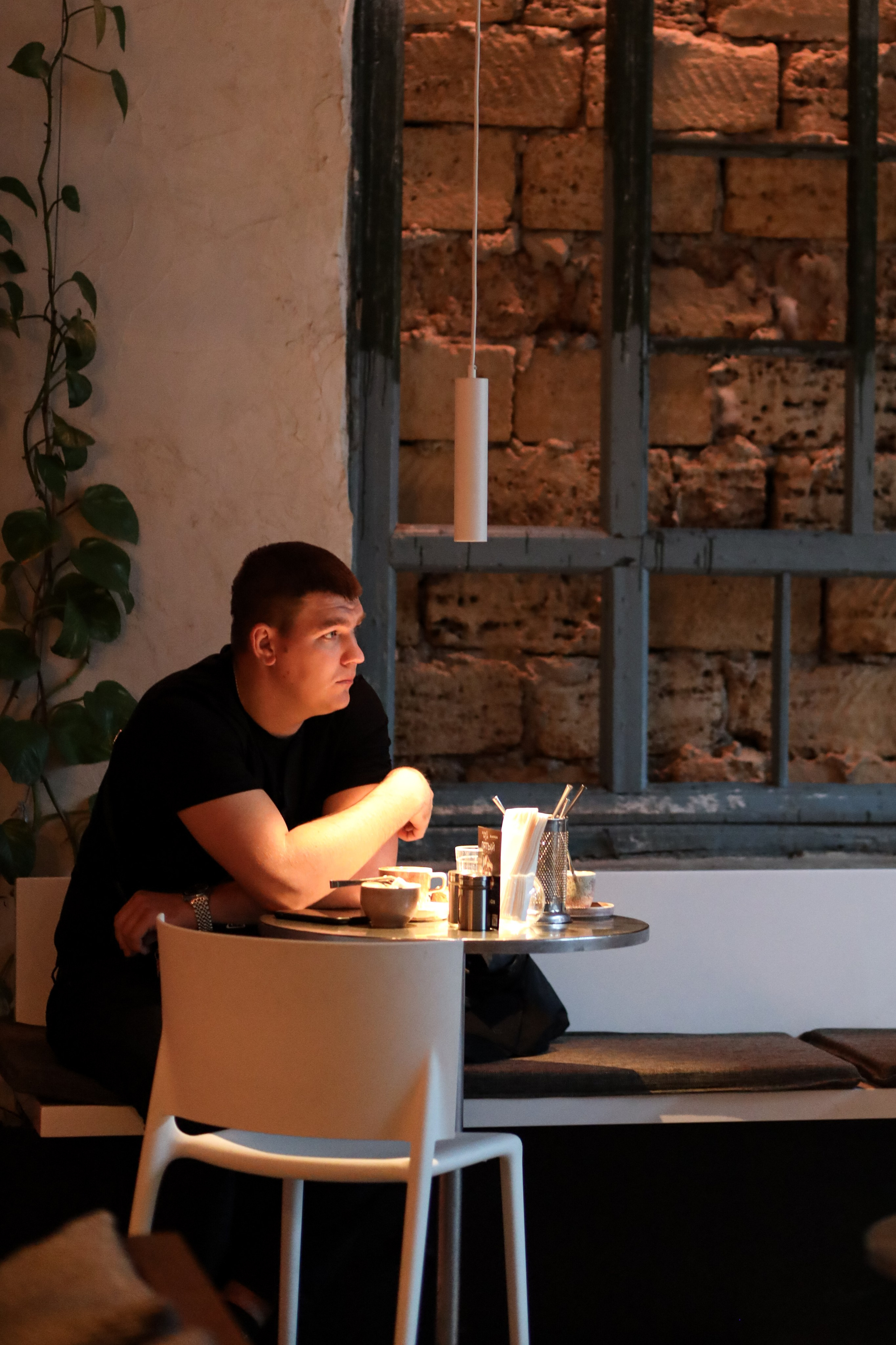 Gastrodvor «Диалог с Чеховым». Дженбаз Павел — фотограф в Ялте