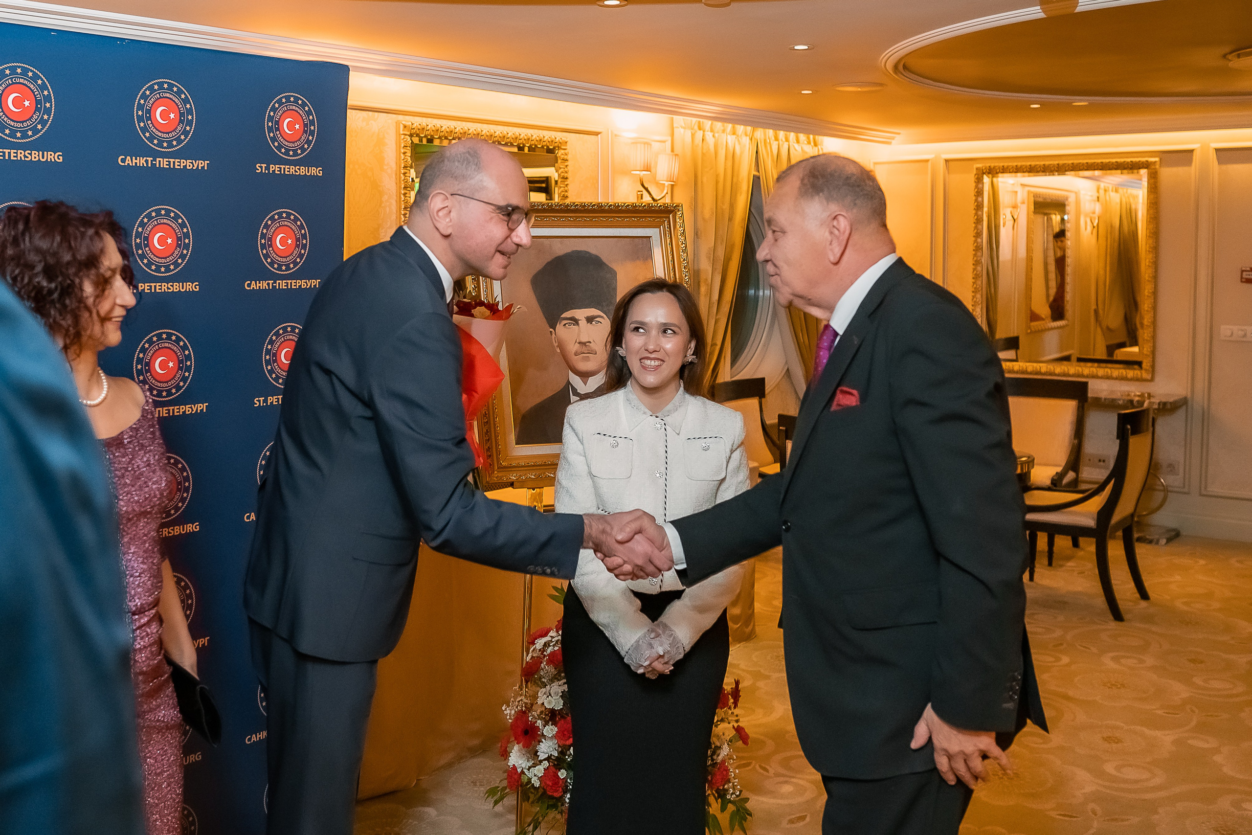 Репортаж. Фотограф, Видеограф и Ваш личный Эксперт по Маркетингу