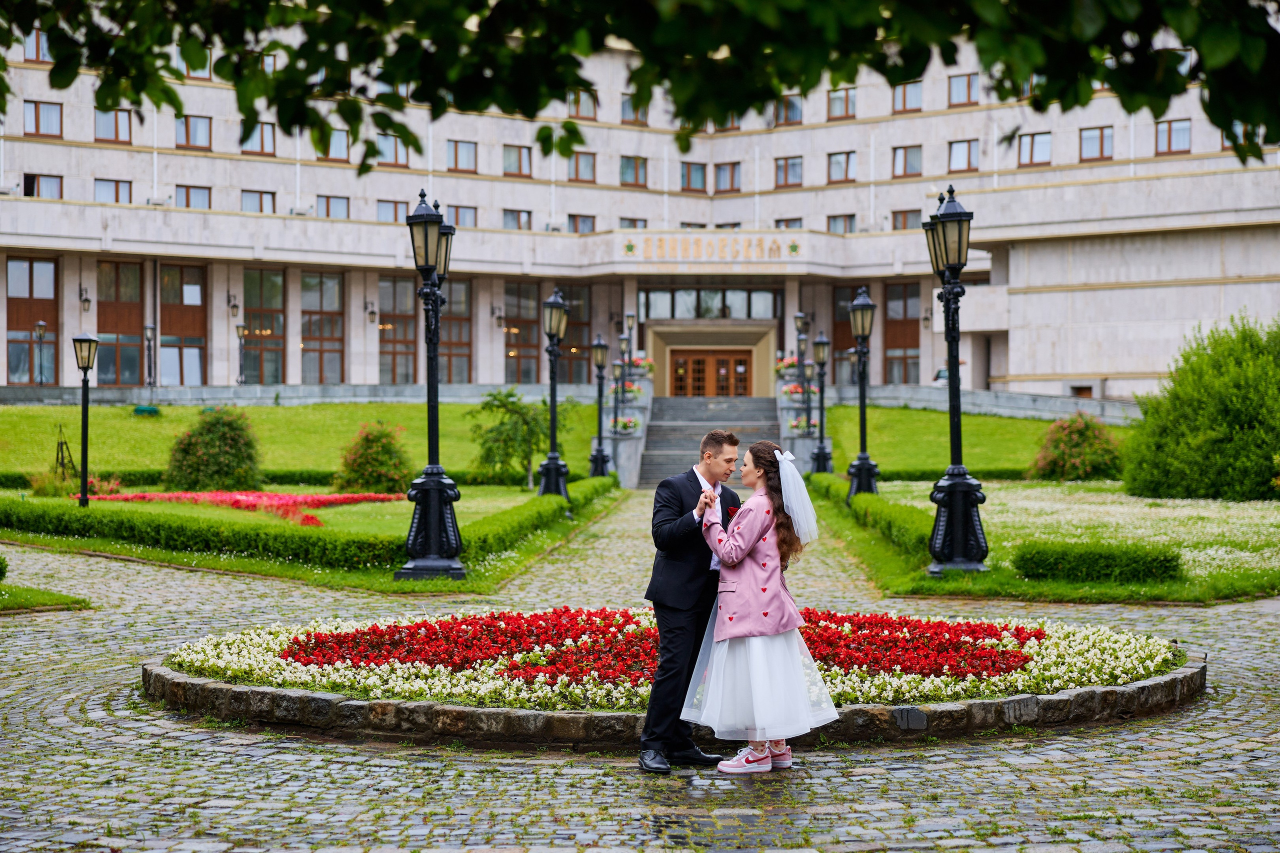 Свадебная фотосъёмка в гостинице Даниловская. Свадебный фотограф Сергей Колбинский