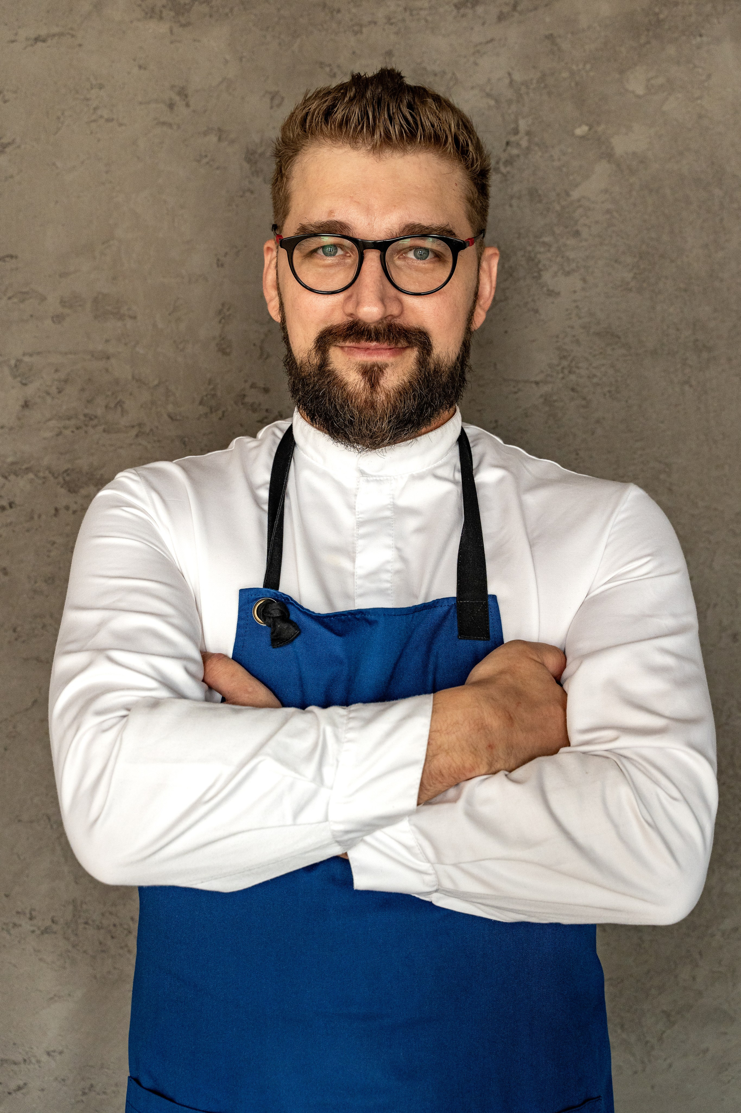 Шеф-повар отеля Kamchatka Chalet. Репортажный фотограф в Красной Поляне и Сочи Павлюченко Екатерина