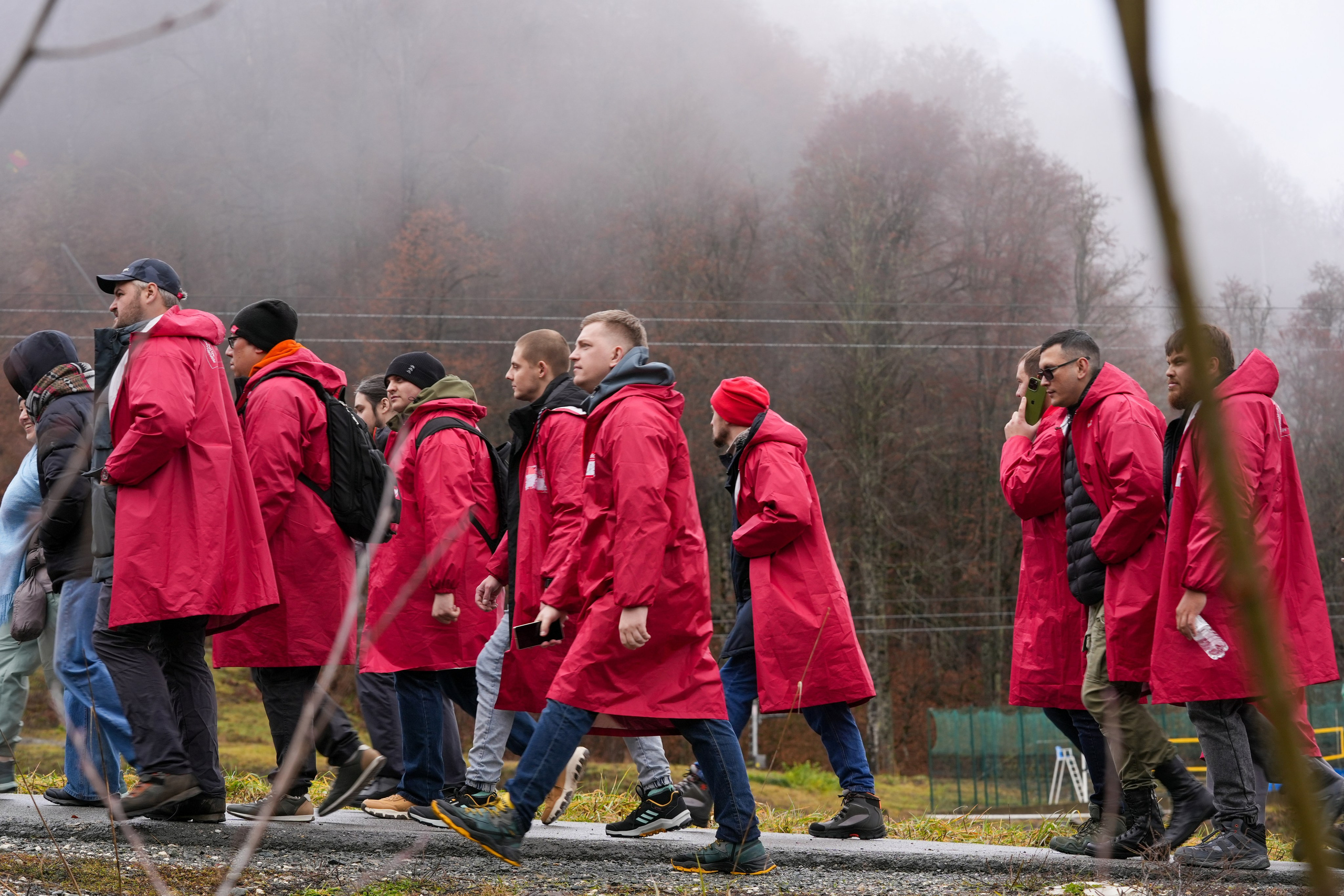 MICE мероприятие — хайкинг на курорте Роза Хутор. Репортажный фотограф в Красной Поляне и Сочи Павлюченко Екатерина