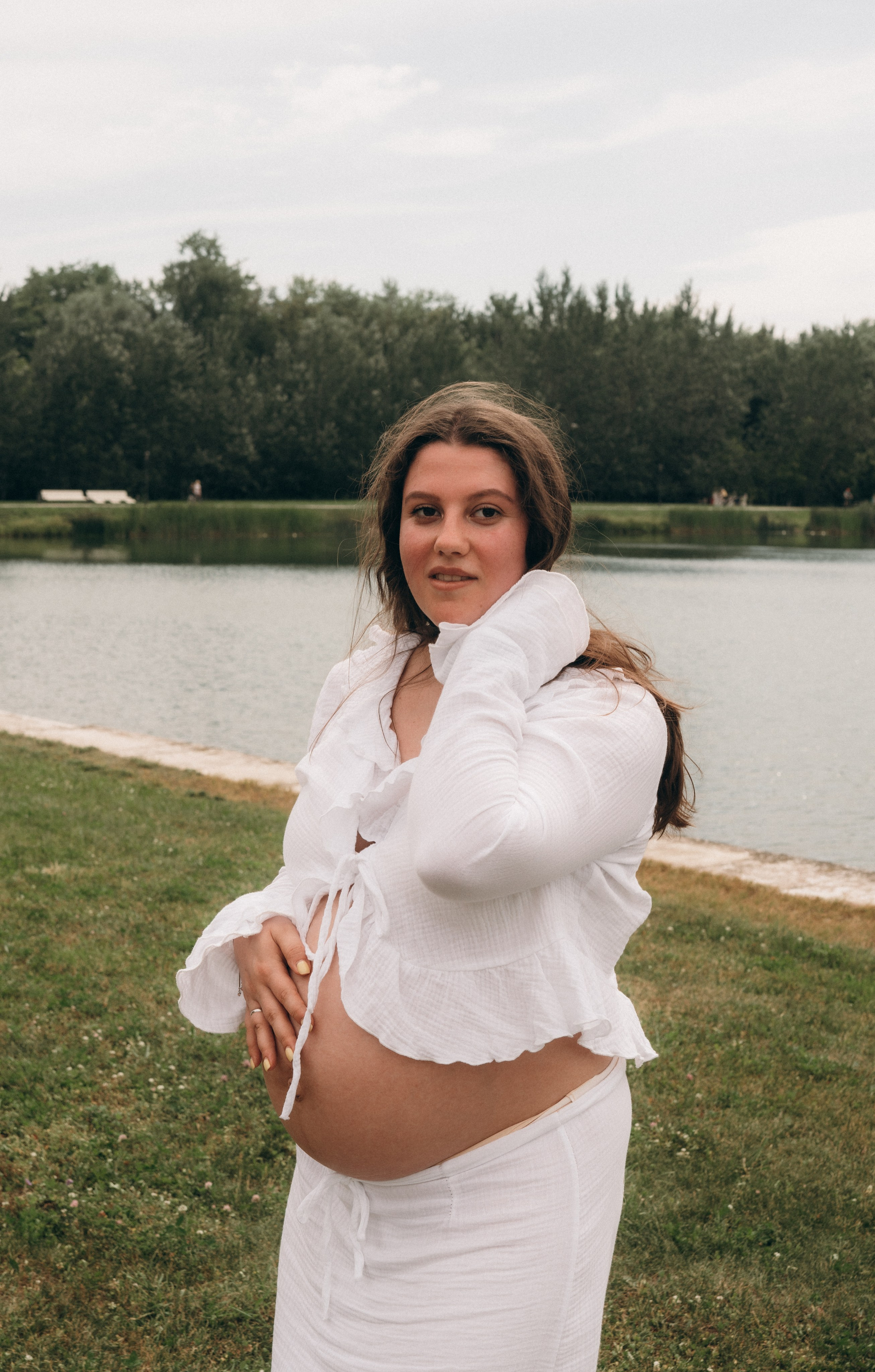 Беременная фотосессия в Кусково. Семейный, ньюборн фотограф, фотограф на роды в Москве, Виктория Тюльдюкова