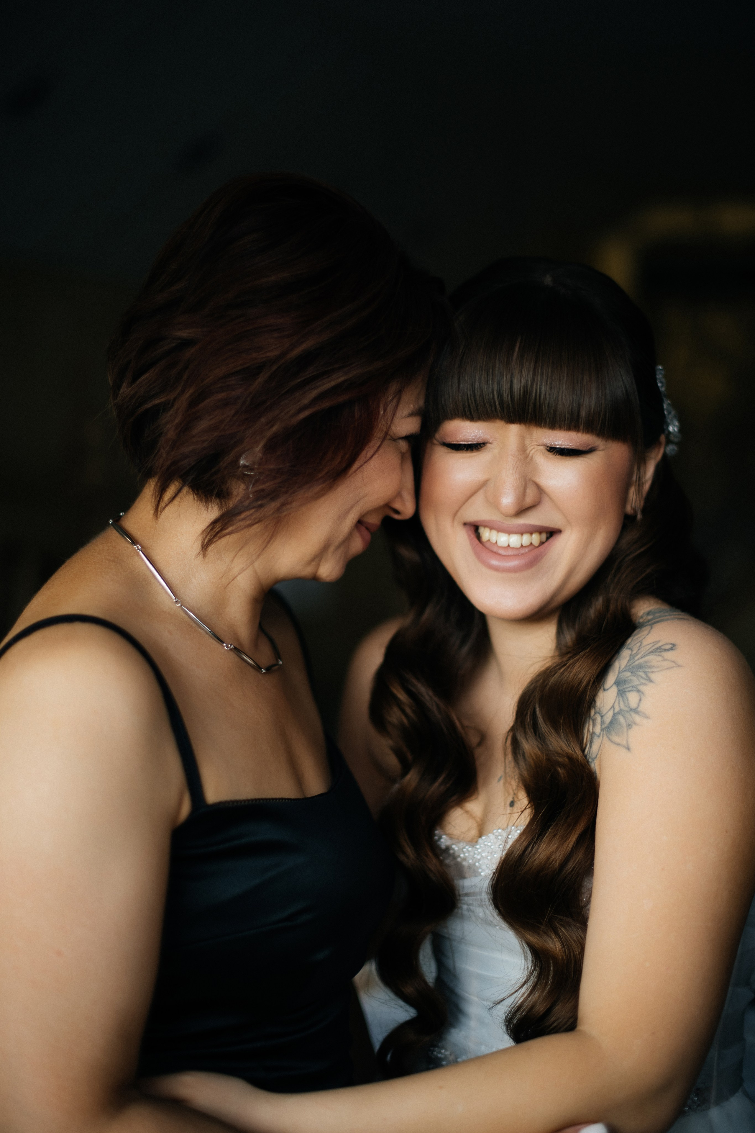 alt="Свадебная фотосессия в Барнауле. Свадебный фотограф Анна Глухова"