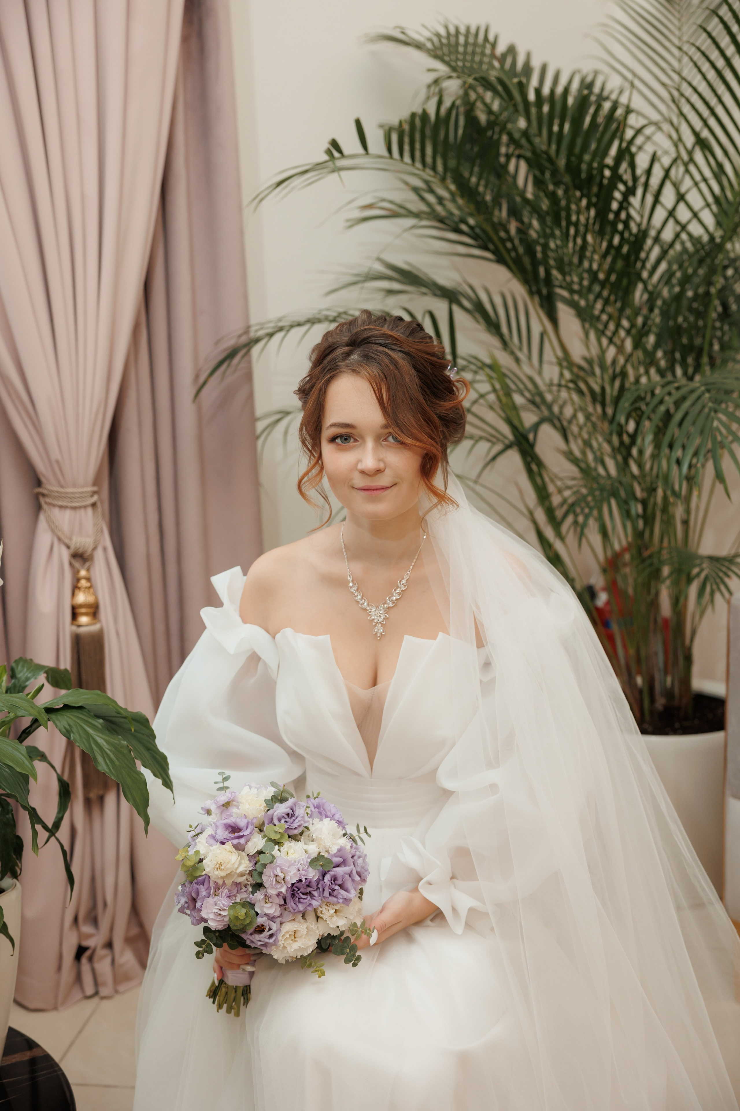 Константин и Дарья, ЗАГС ВДНХ, отель Soluxe, ресторан «Антик». Свадебный и репортажный фотограф (Москва, Королев и другие)