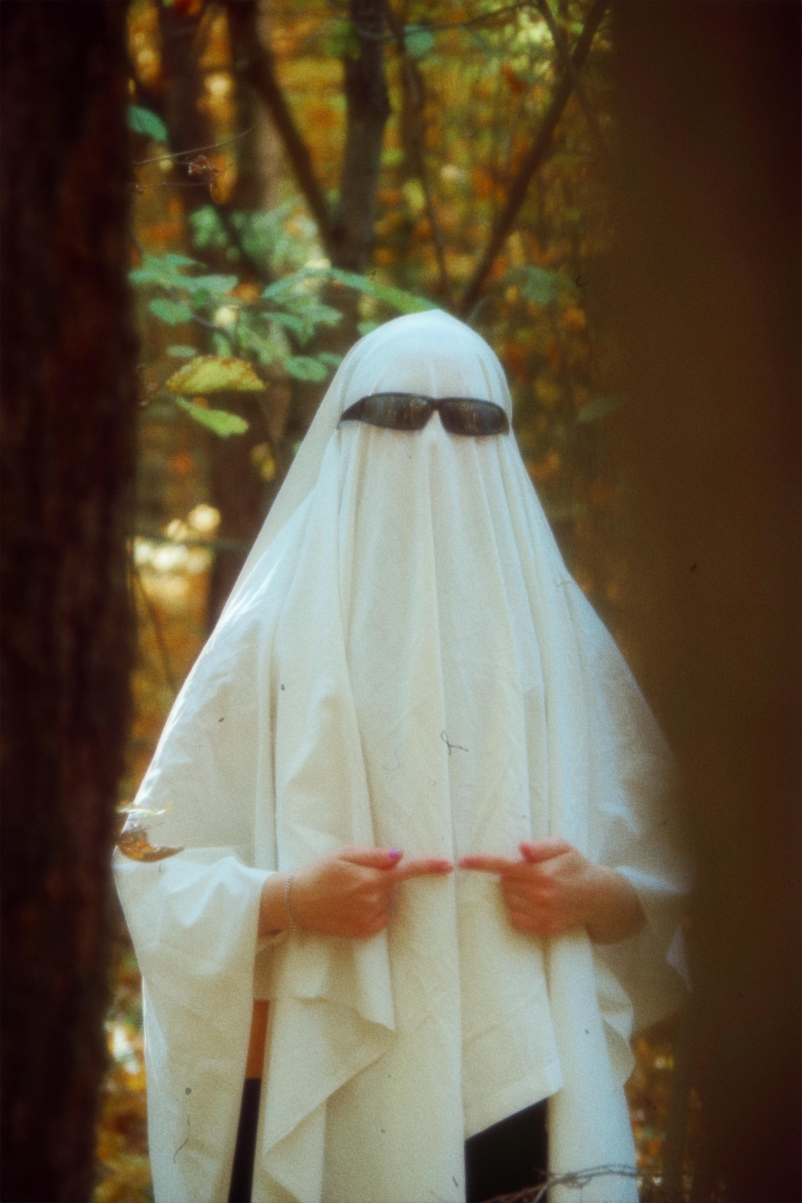 «Ghost alone». Мультидисциплинарная художница