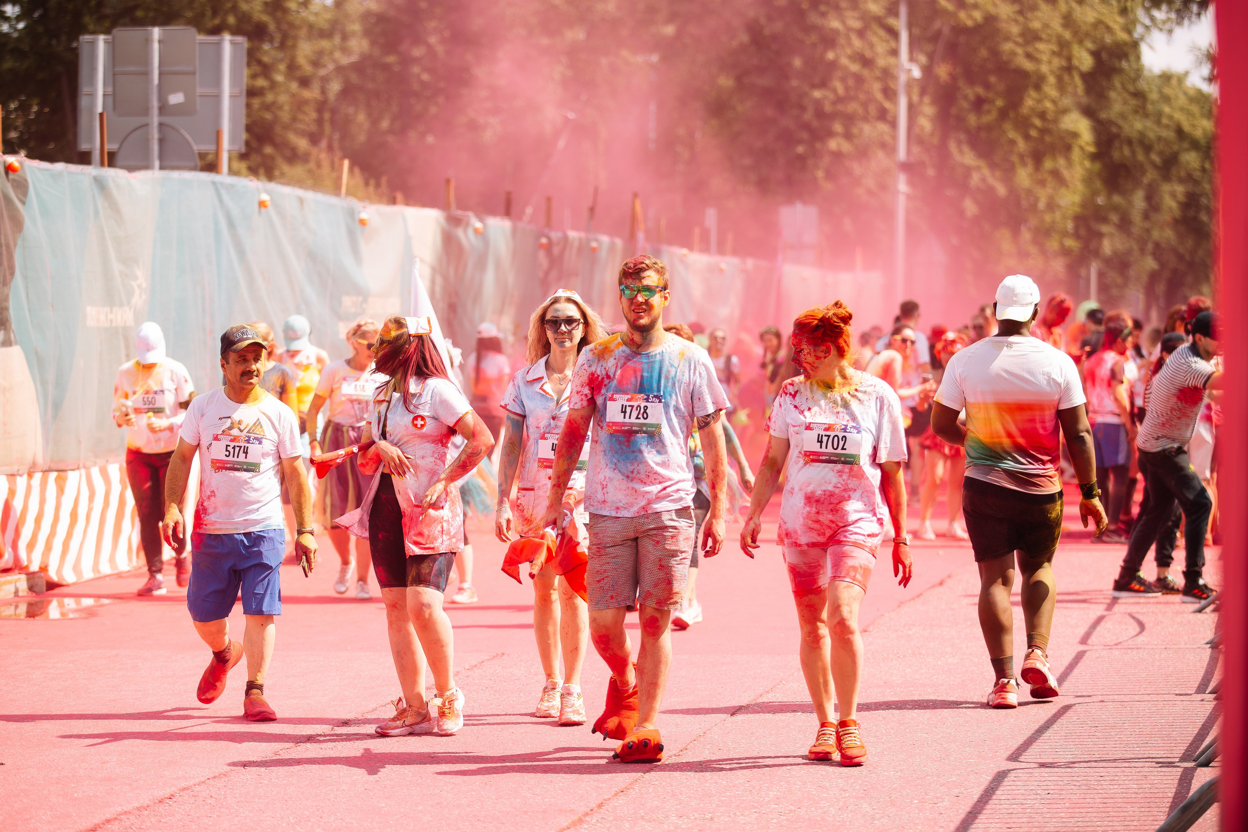 Красочный забег. Свадебный Семейный Репортажный фотограф в Москве