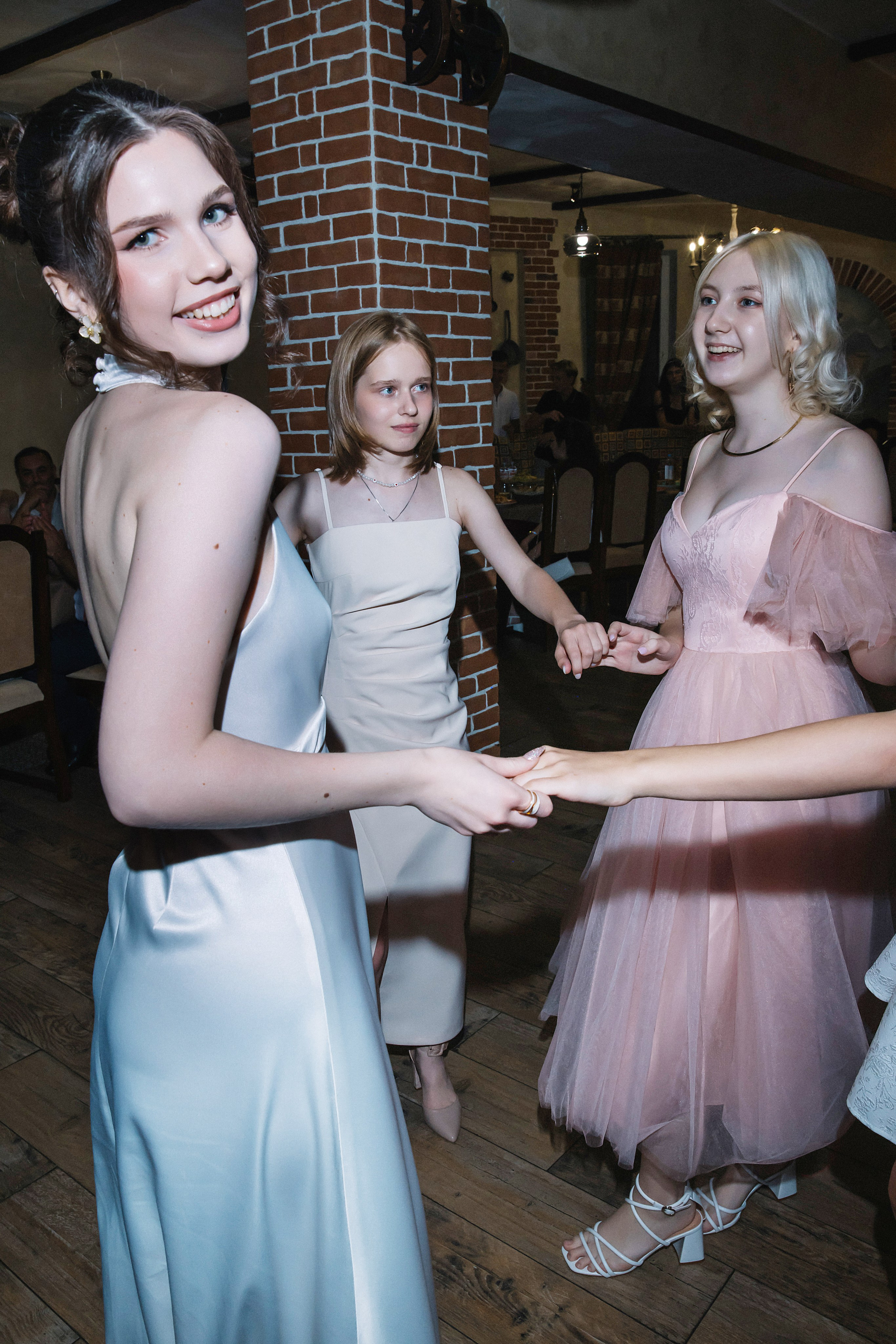 9 класс Гимназия 82. Фотограф и Видеограф в Краснодаре Юлия Солодченко