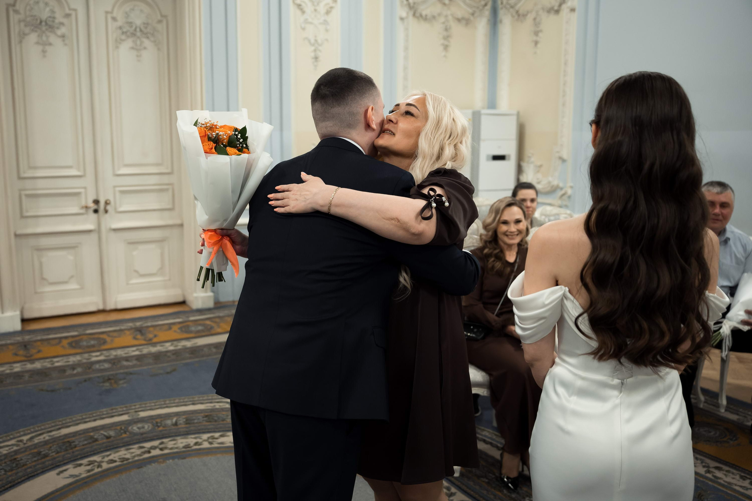 Свадебная фотосессия на Фурштатской. Свадебный фотограф Игорь Брундасов 8PHOTO на свадьбу венчание загс СПб