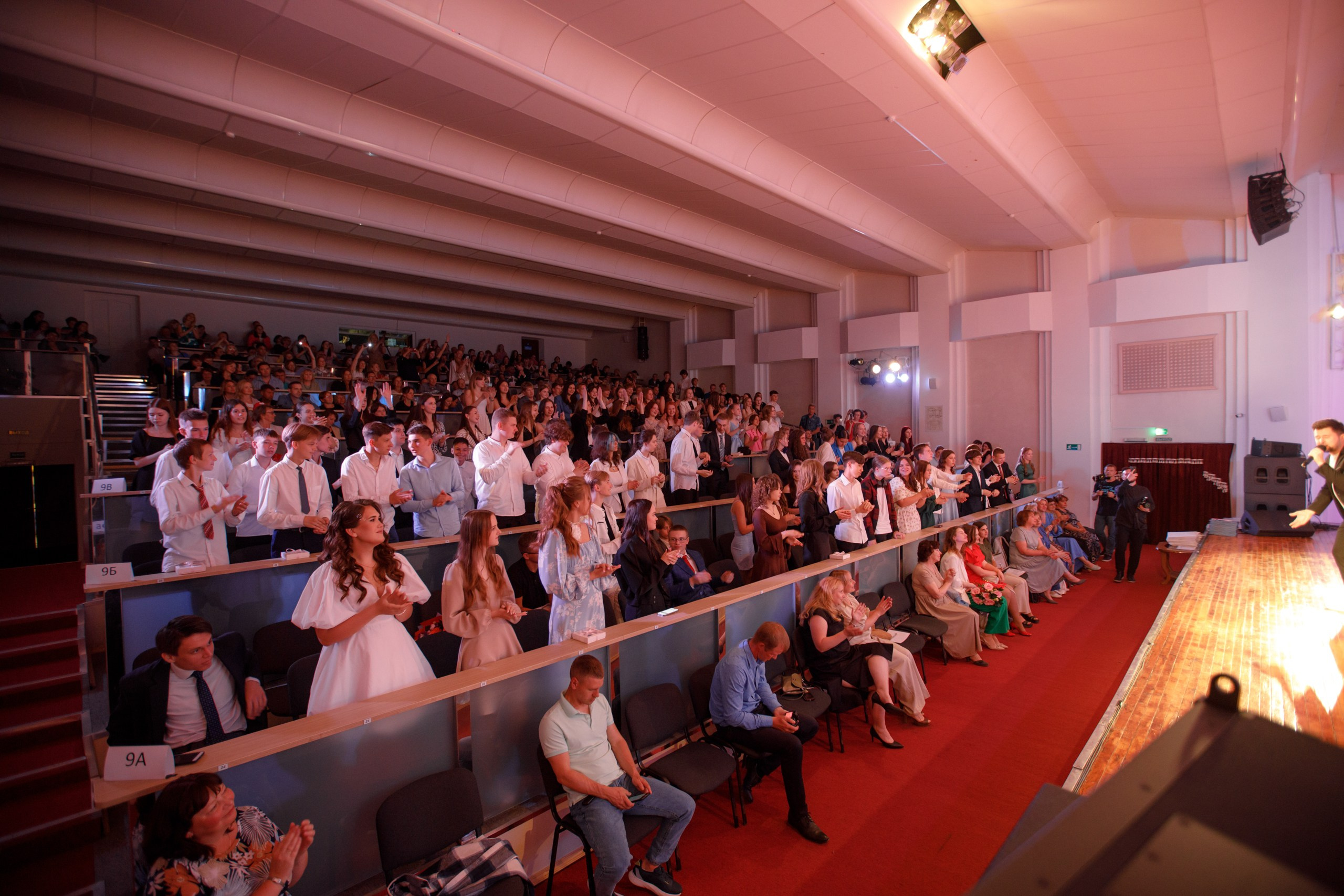 Вручение аттестатов. Свадебный фотограф в Ярославле Анастасия Архипова