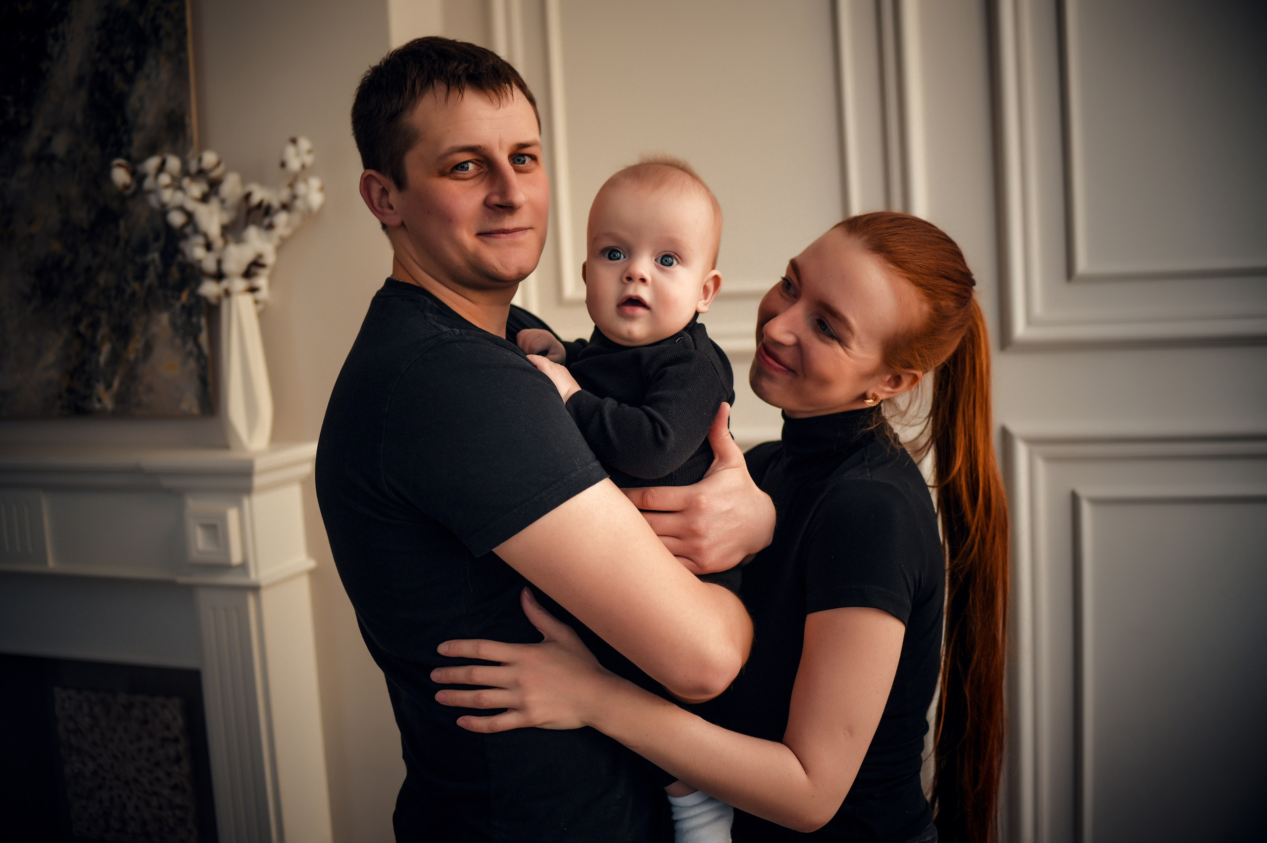 Семейная студийная фотосессия 3. Свадебный, семейный, детский, контент фотограф в Омске Максим Ильин