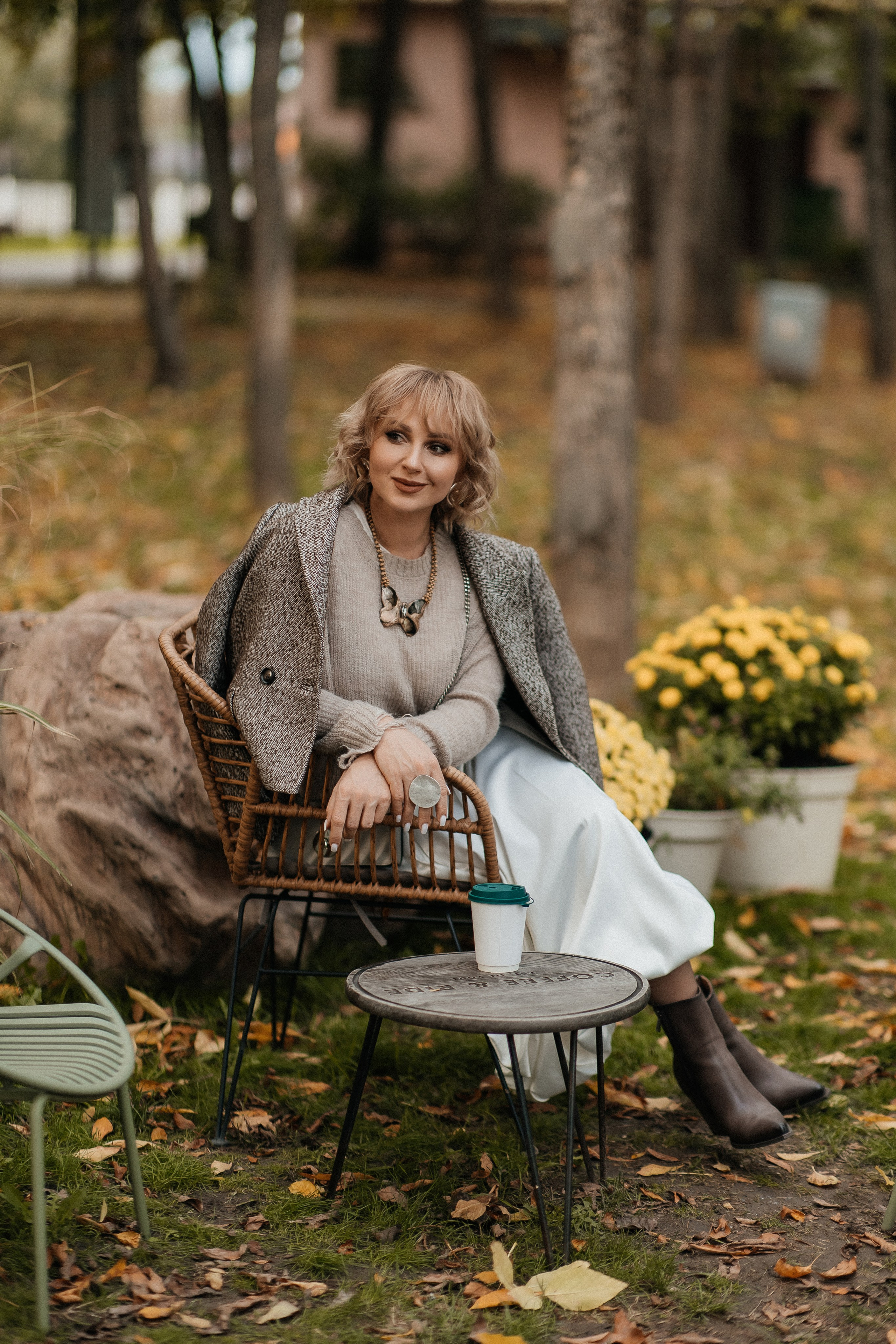 Маша и осень