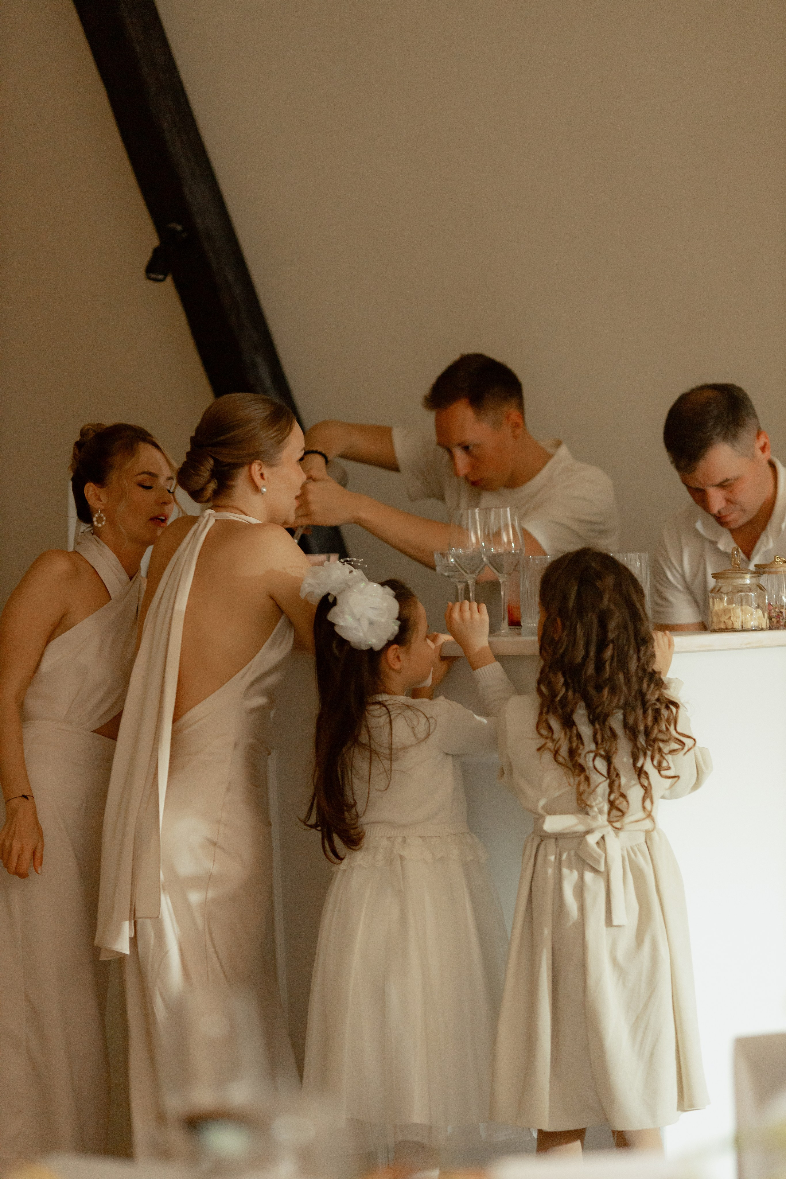 «С днем Рождения, Вика» группа «Корни»