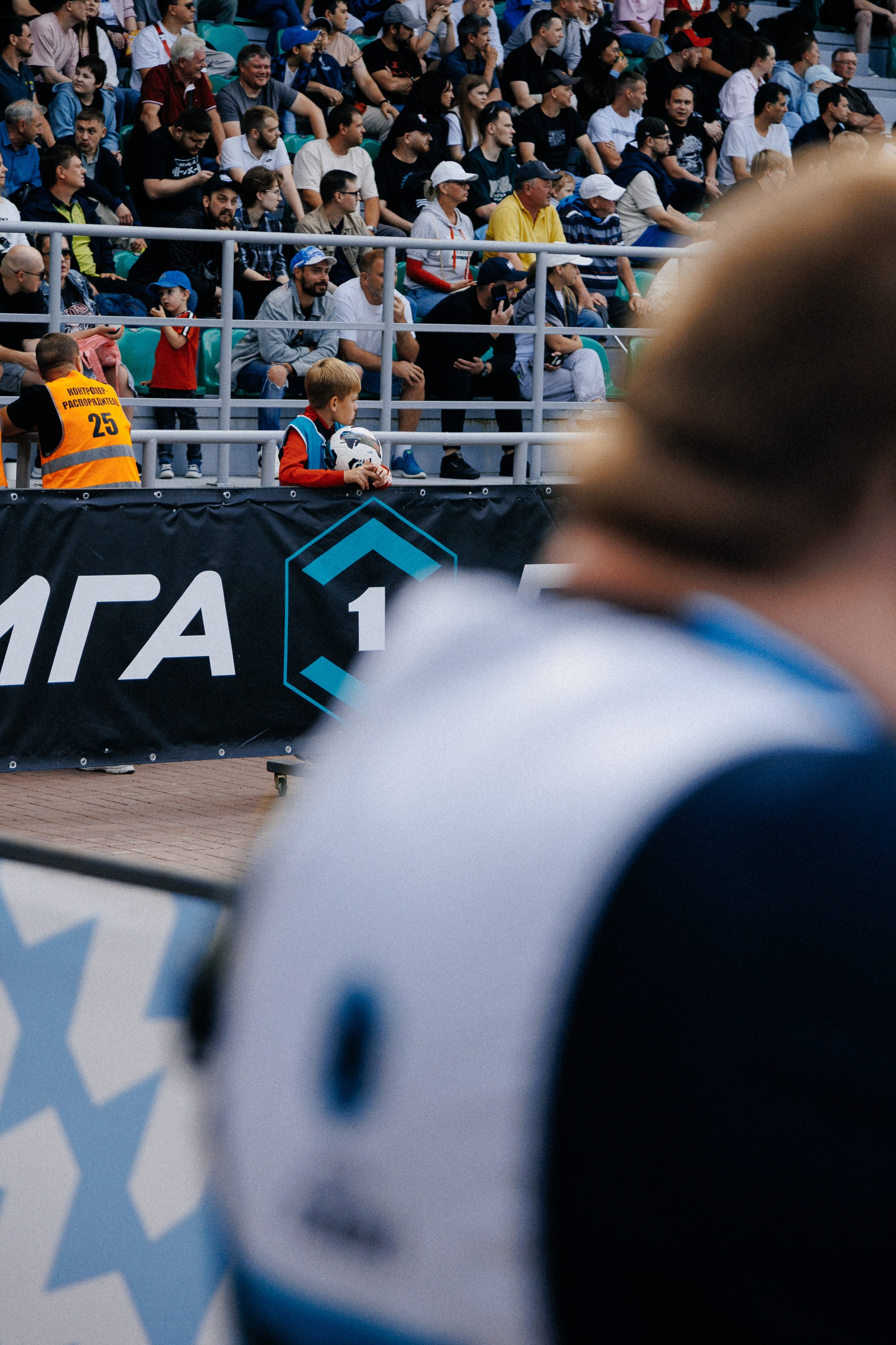 ФК ЧЕЛЯБИНСК Х ФК ВОЛГА. Репортажный фотограф Макс Брагин