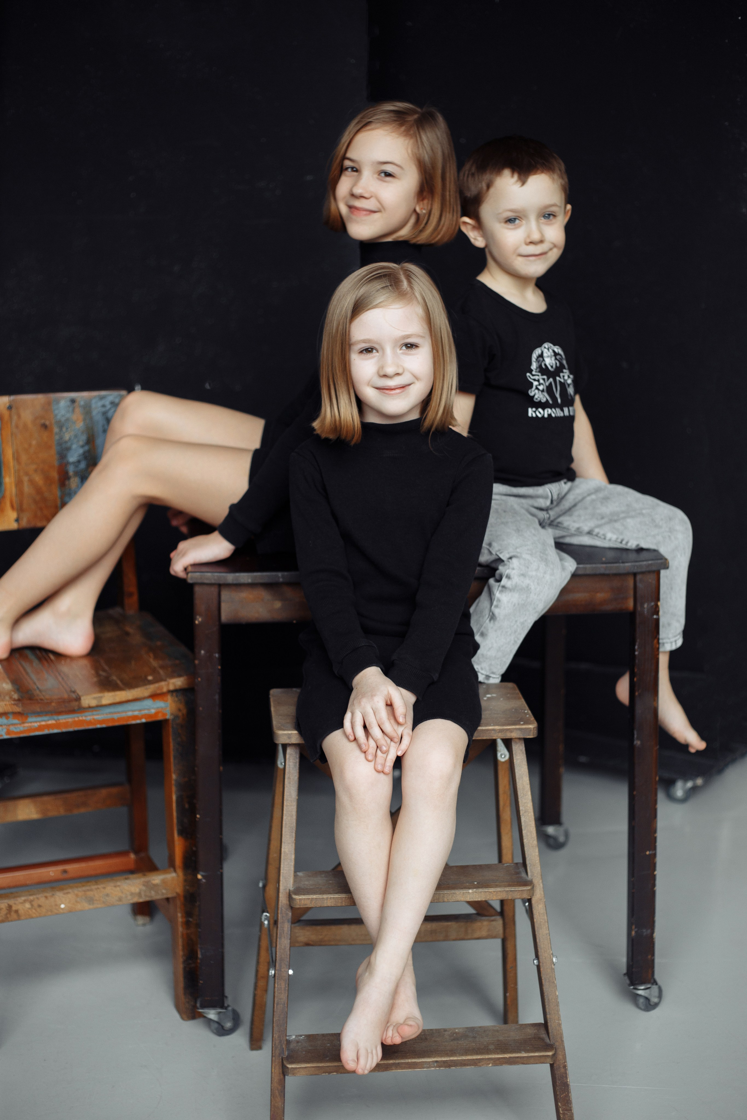 Семейная фотосессия в студии. Свадебный фотограф Регина Клименко Москва, Московская область