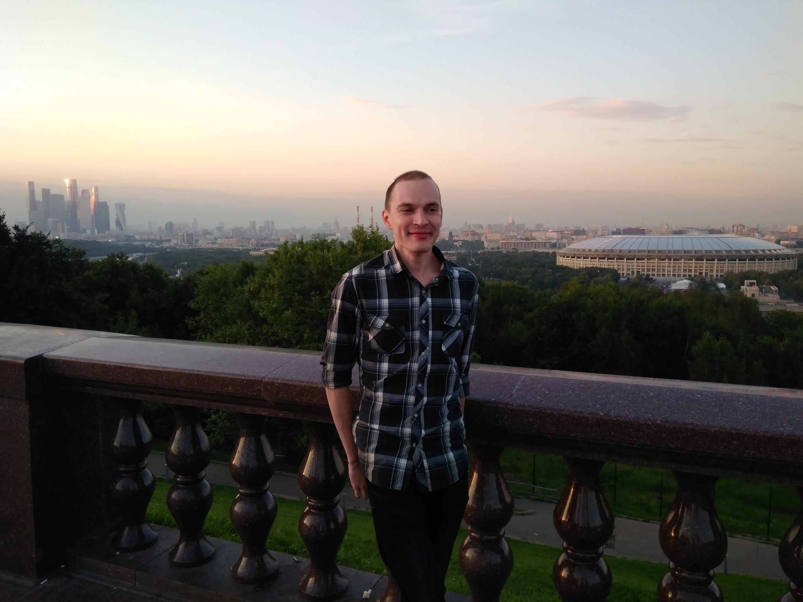 Прогулка на Воробьевых горах | 25.07.2017. Галерея Фантим