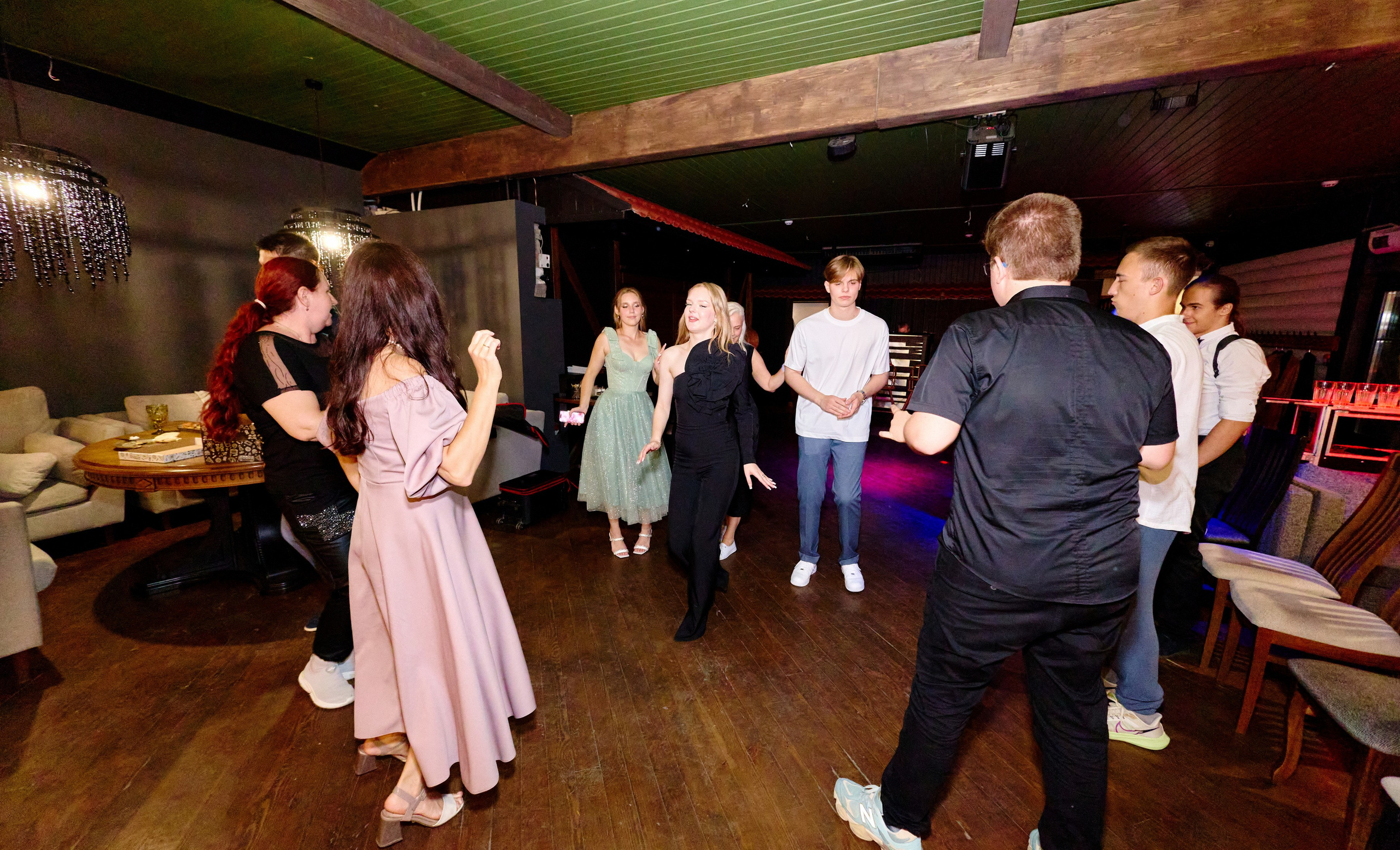 Выпускной 35 Сош. Фотограф Выпускные альбомы Таганрог Сергей Коробченко